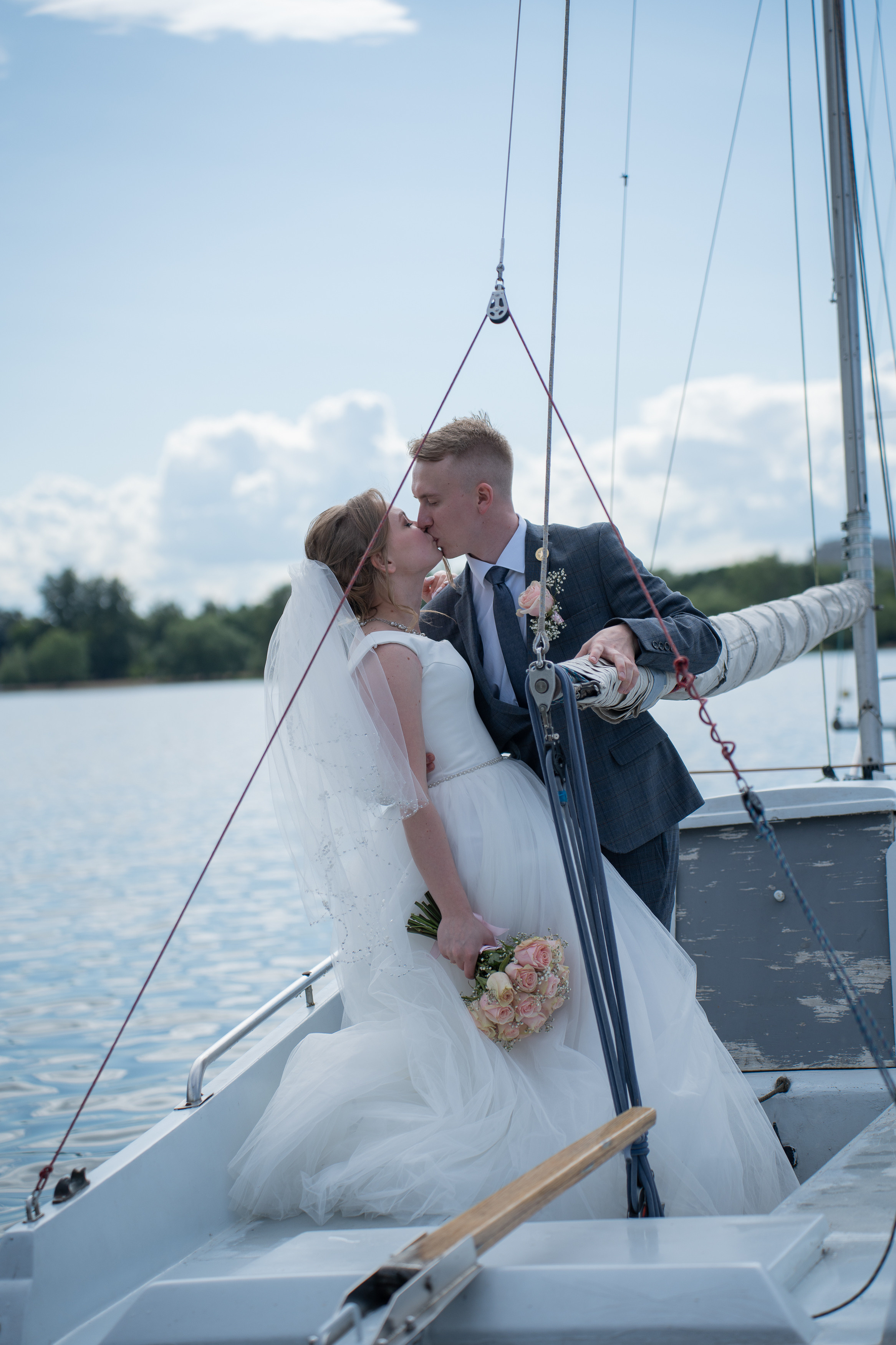 Свадебная прогулка в парке Горького Москва. Портретный фотограф Олеся Владимирова в Москве