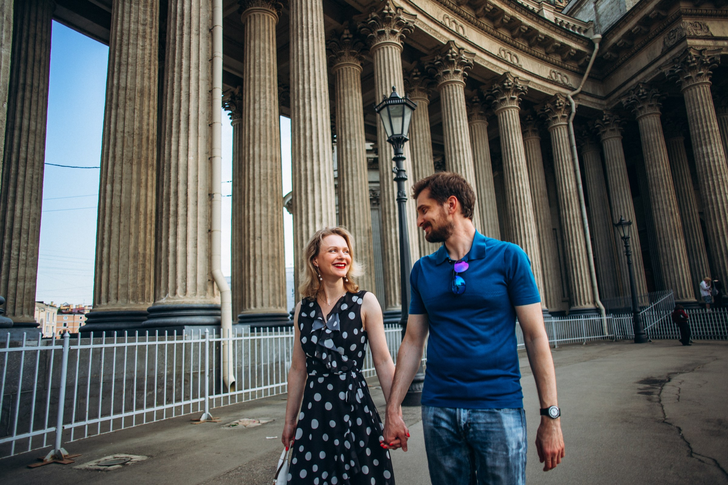 Дмитрий и Анна в мае. Фотопрогулка в Петербурге. Индивидуальный и семейный фотограф в Санкт-Петербурге