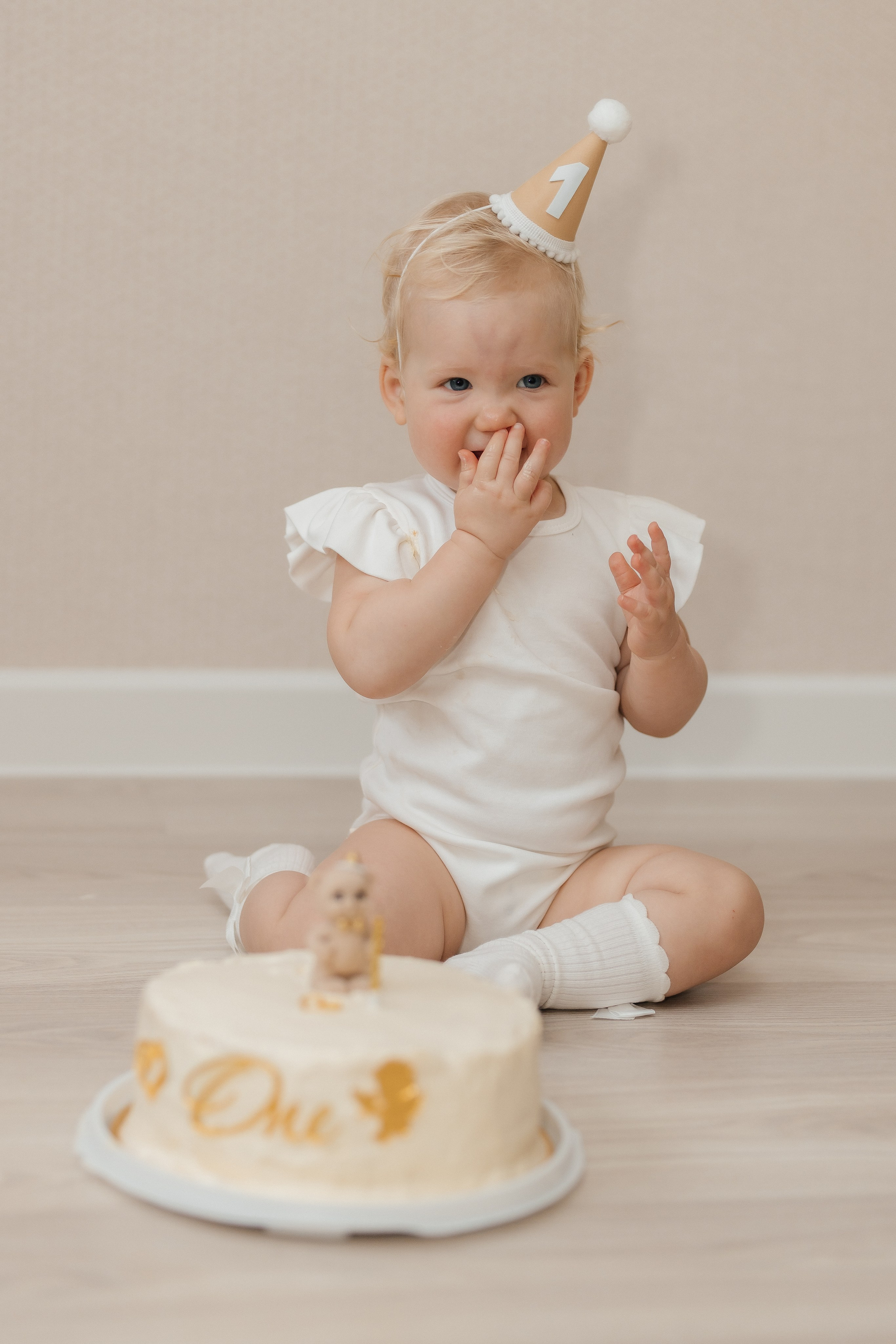 1 годик Еве (домашняя съемка). Профессиональный фотограф Кристина Искусных. Талдом- Москва