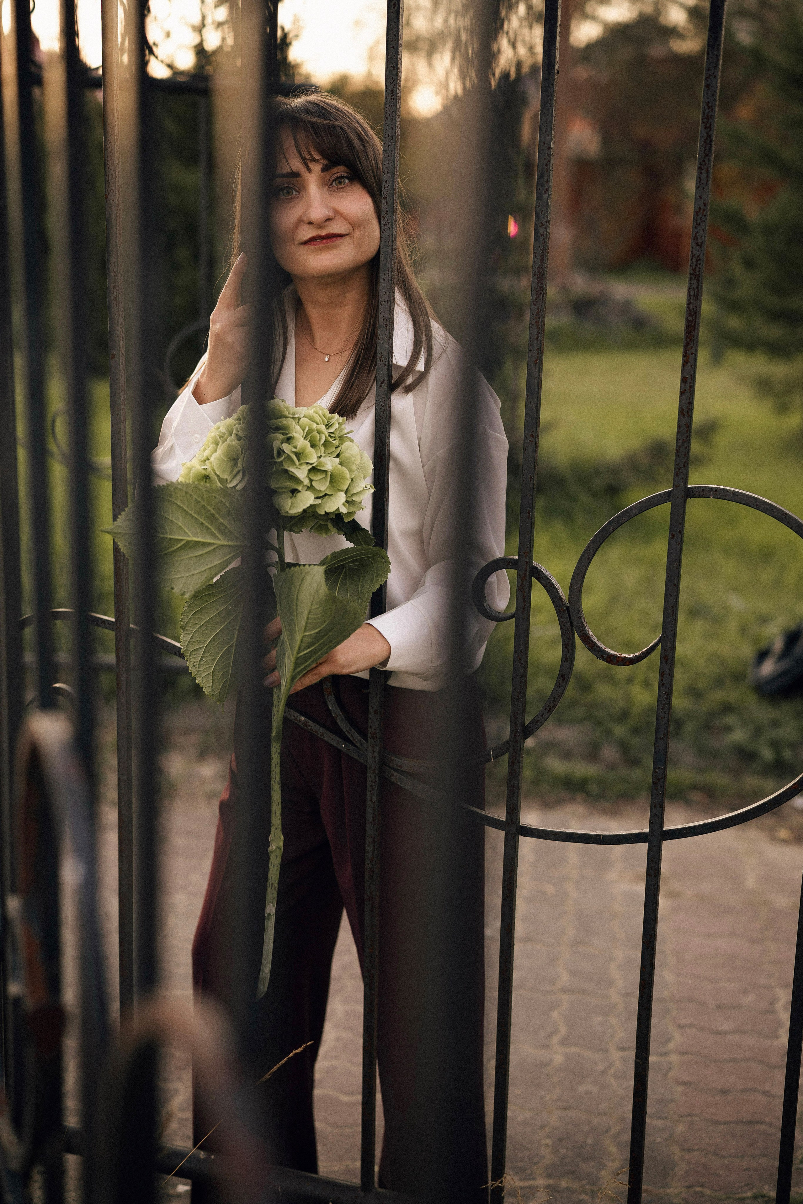 Натали с гортензией. Портретный, семейный и свадебный фотограф в Нарьян-Маре