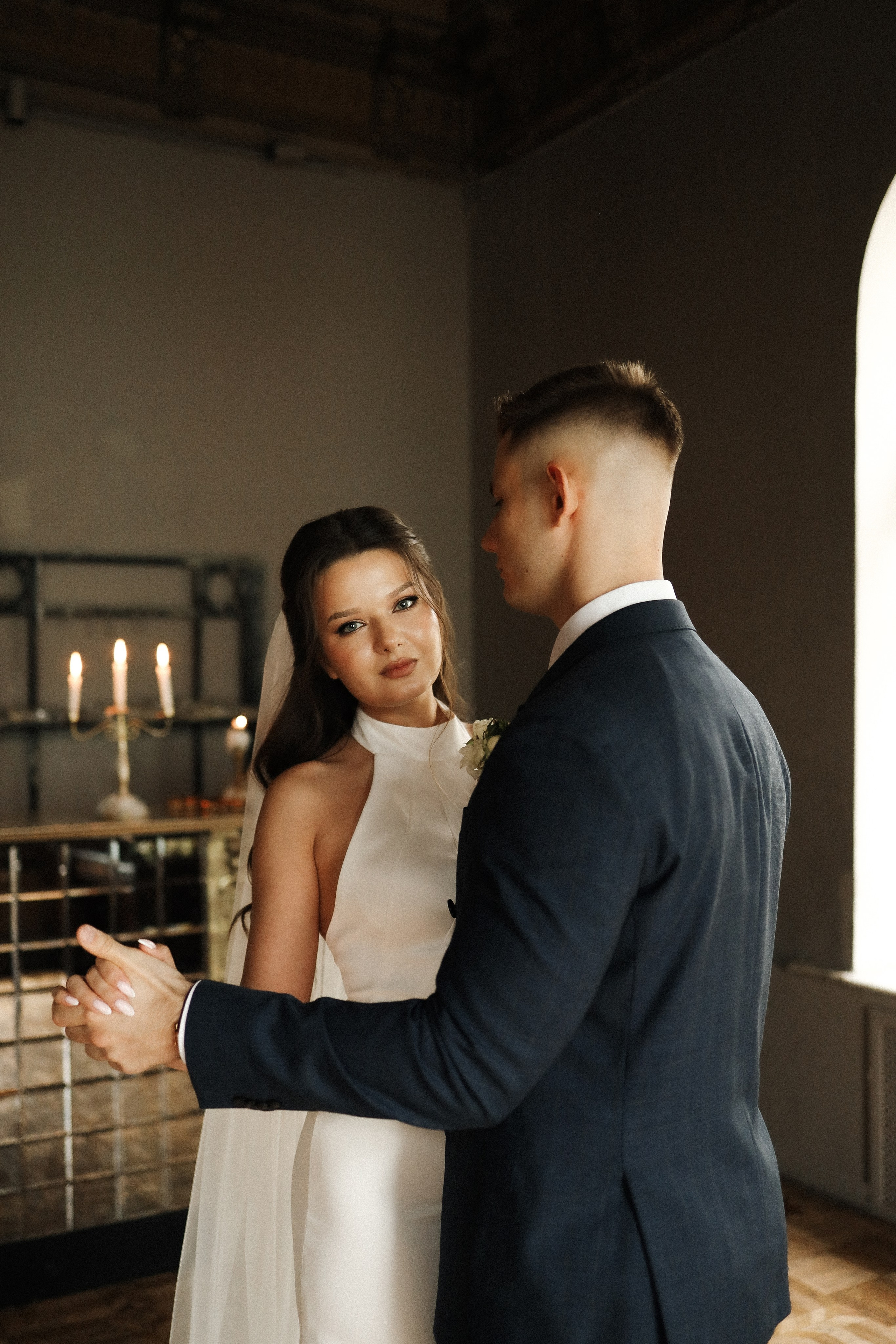 М. + В. Таганский загс, студийная лавстори. Семейный и lovestory фотограф в Москве Светлана Коняхина
