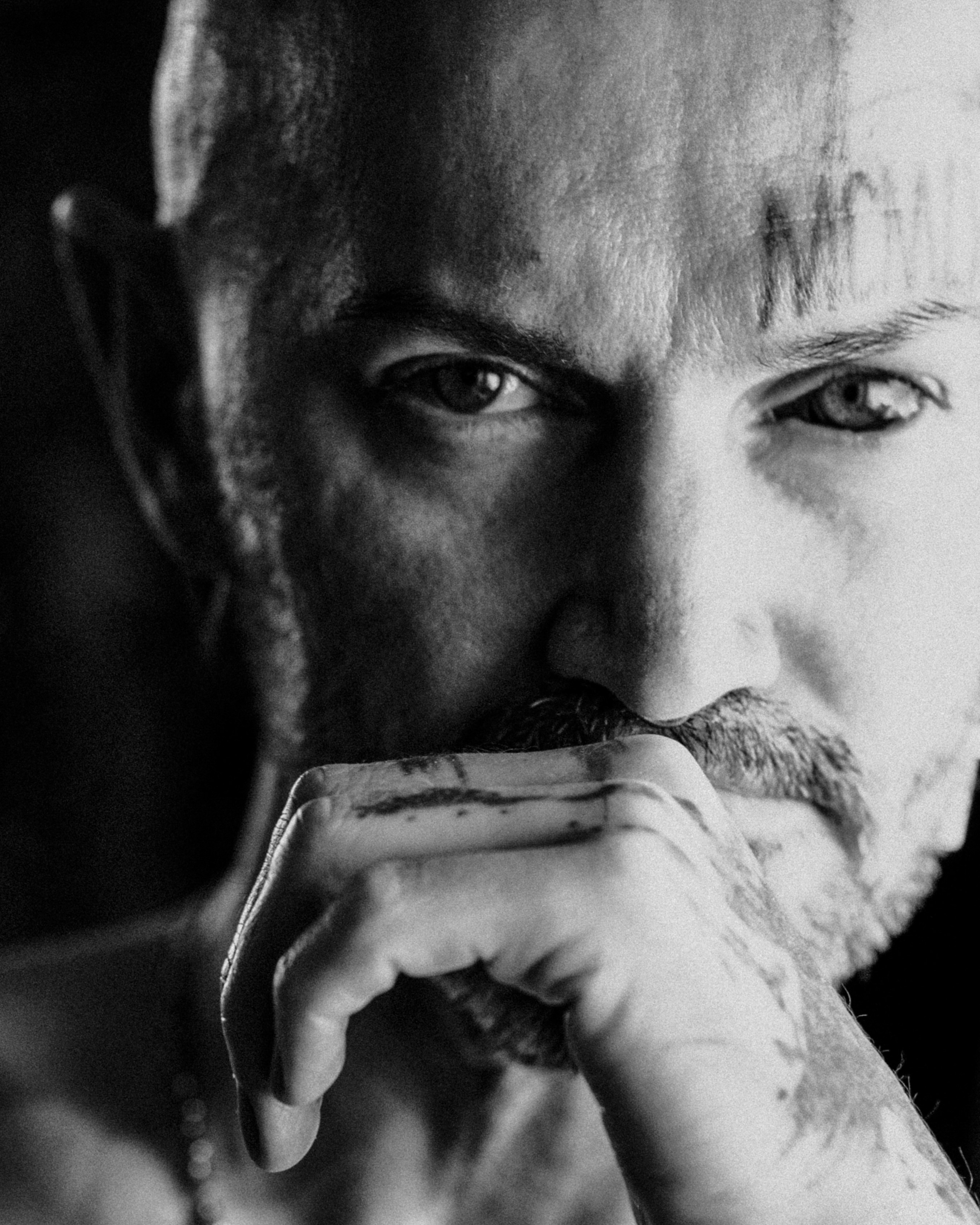 Мужской портрет. Диана — портретный фотограф. Снимаю по всему миру