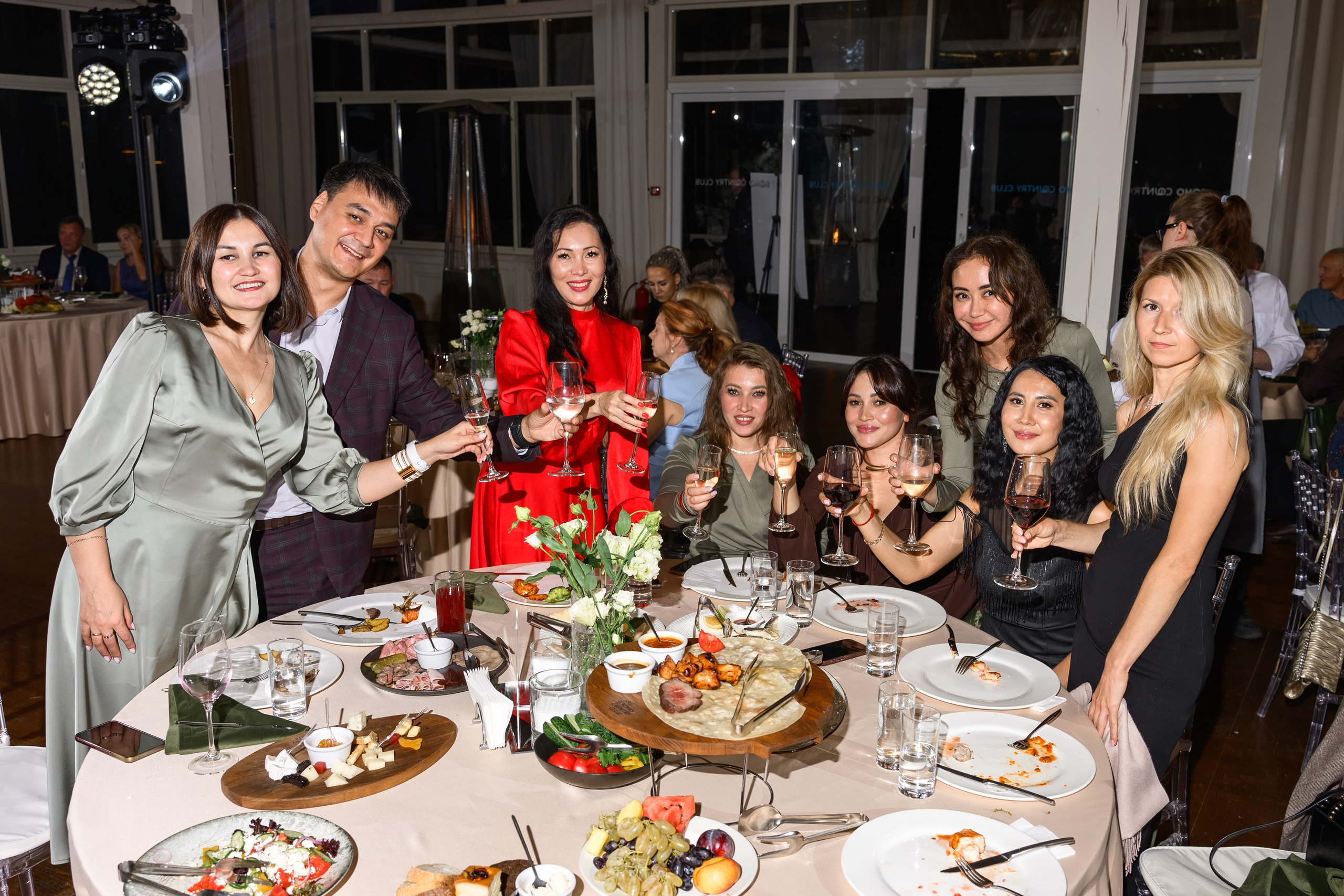 Свадьба в Soho Country Club. Свадебный фотограф Москва Юрий Кульман