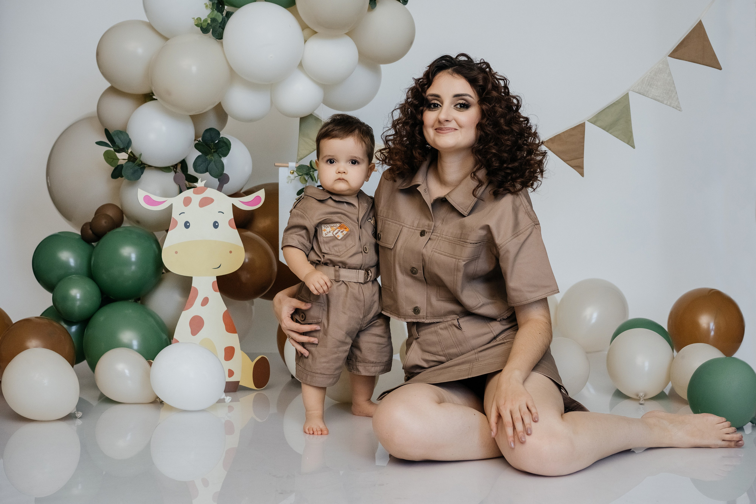 Годовасики. Лана Абрамян-Фотограф новорожденных и беременных в Новороссийске Анапе