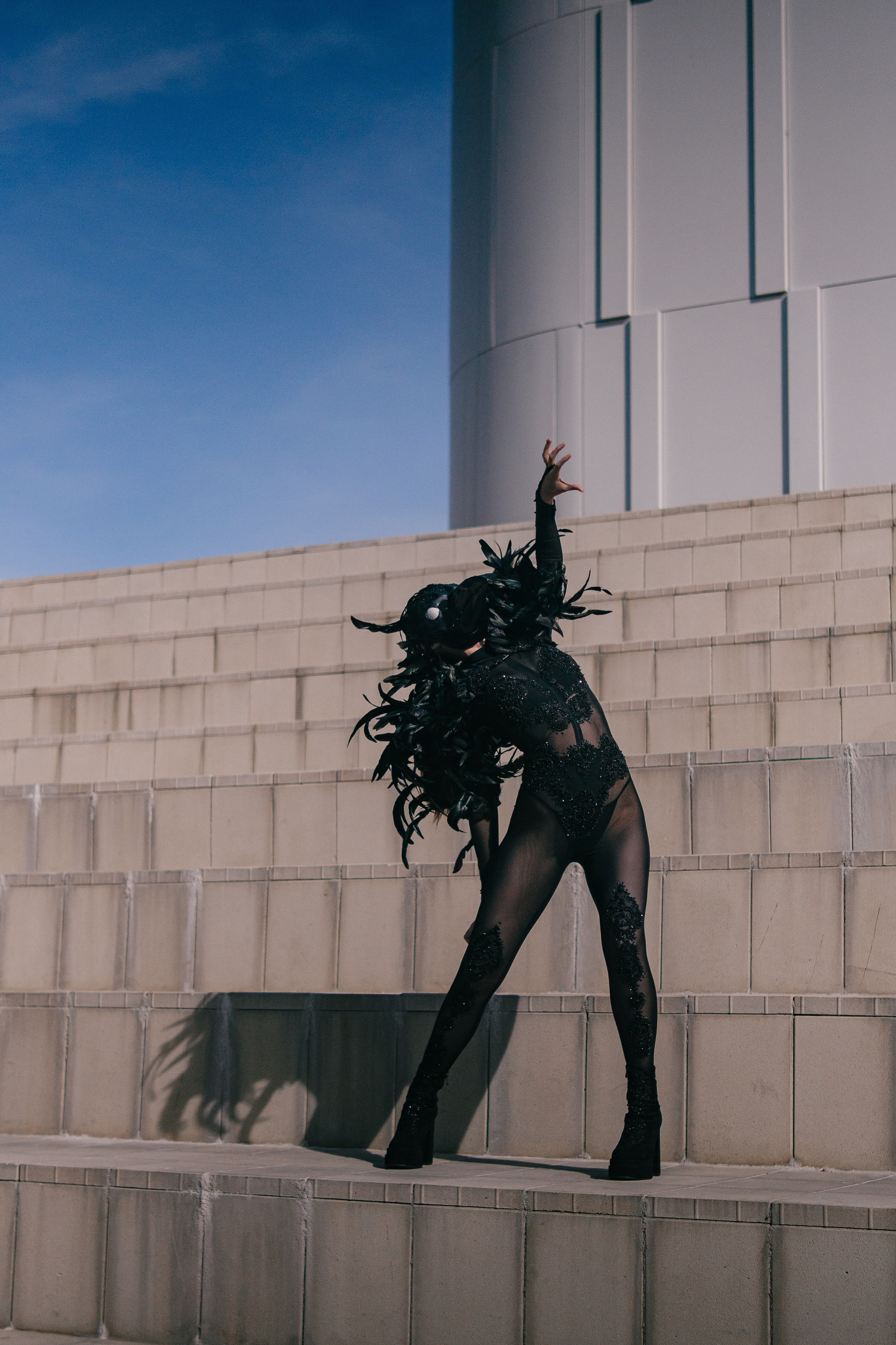 Вороны Circus Zone. Фотограф / видеограф в Москве и Сочи Sofia Riversong