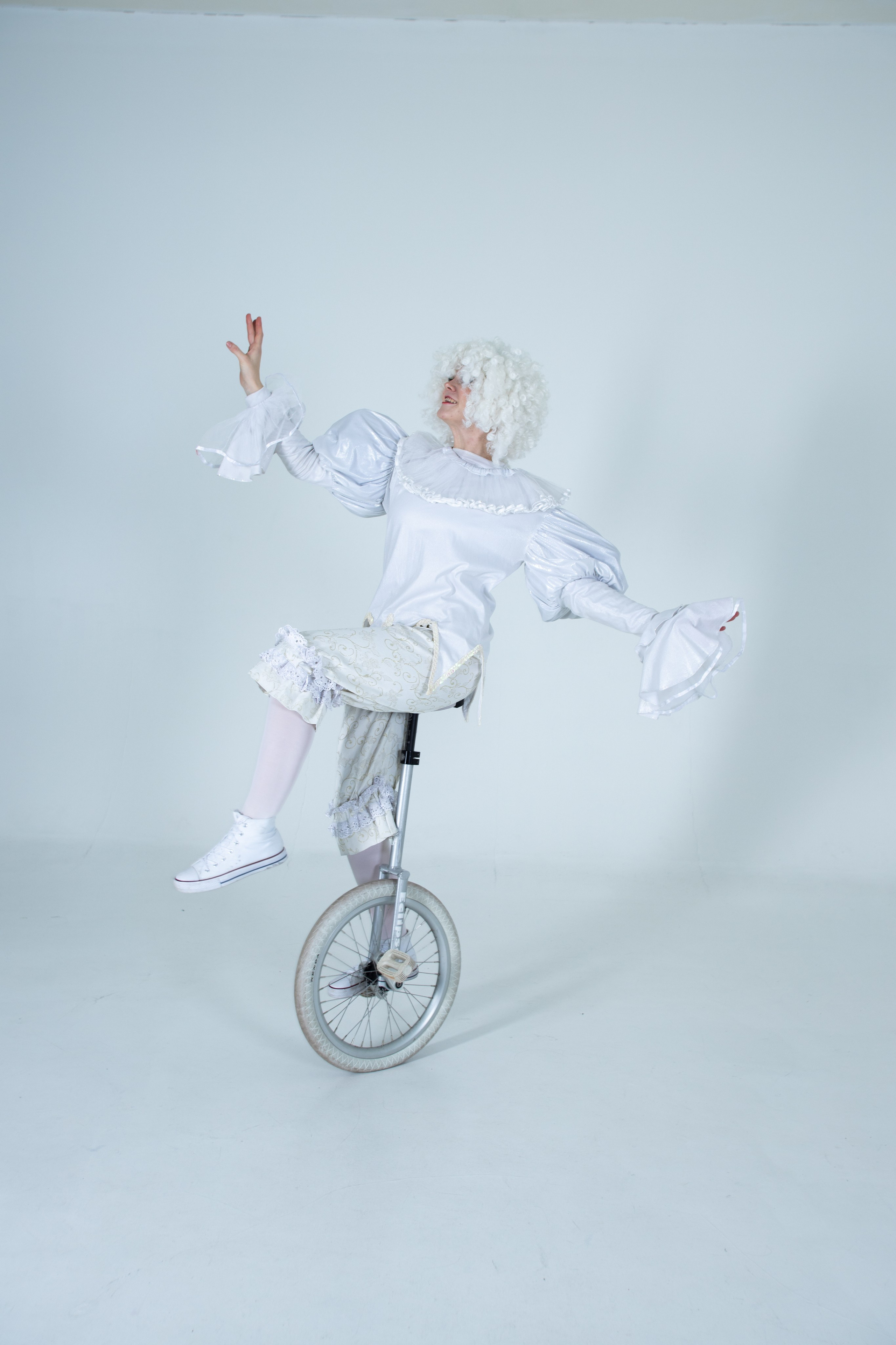 Circus. Фотограф / видеограф в Москве и Сочи Sofia Riversong