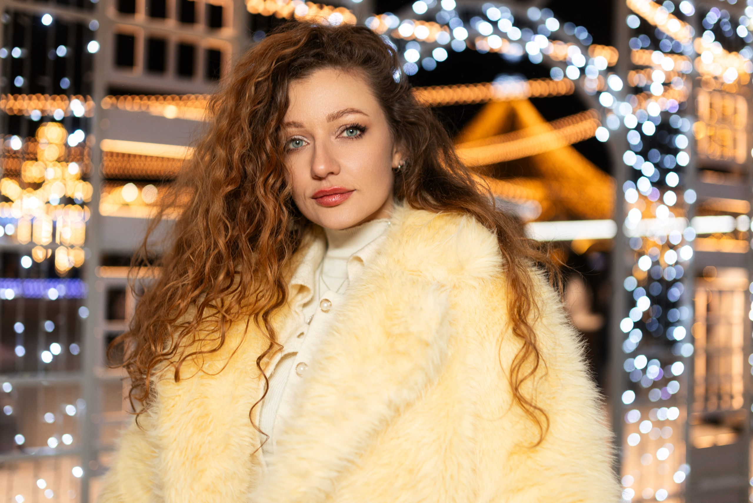 Ночная новогодняя фотосессия у праздничной елки