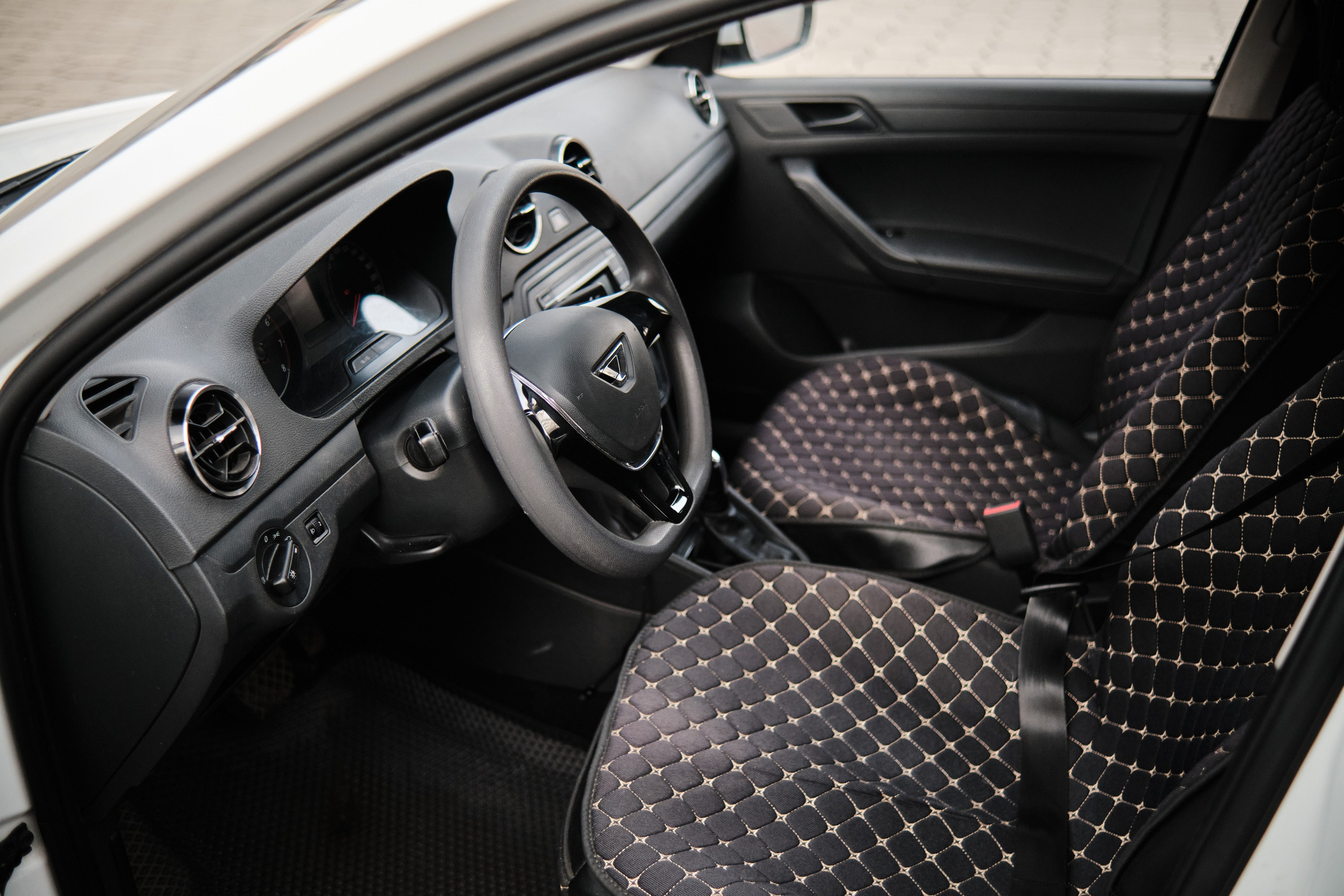 Новый автопарк Яндекс такси в Новокузнецке. Свадебный и семейный фотограф в Новокузнецке Иван Иванов