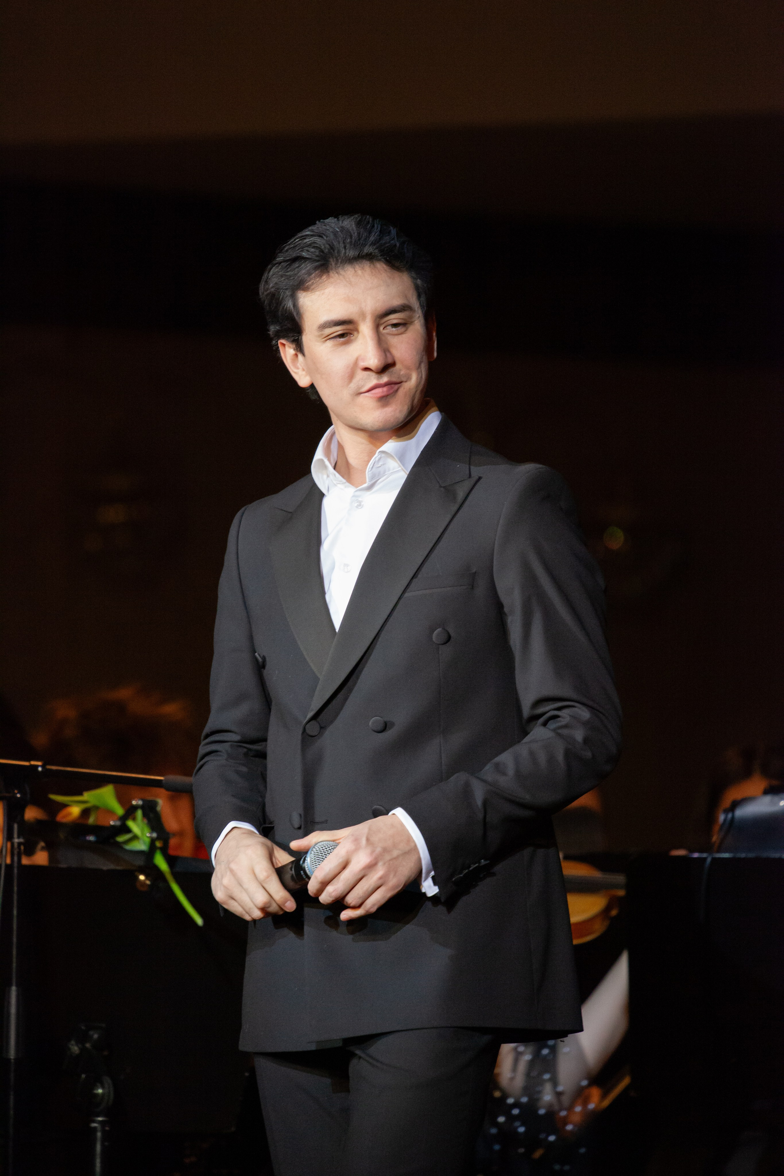 Свет моей любви. Руслан Закиров. 07.03.24. Профессиональное фото в Казани: от идеи до результата. Фотограф Яна Мур