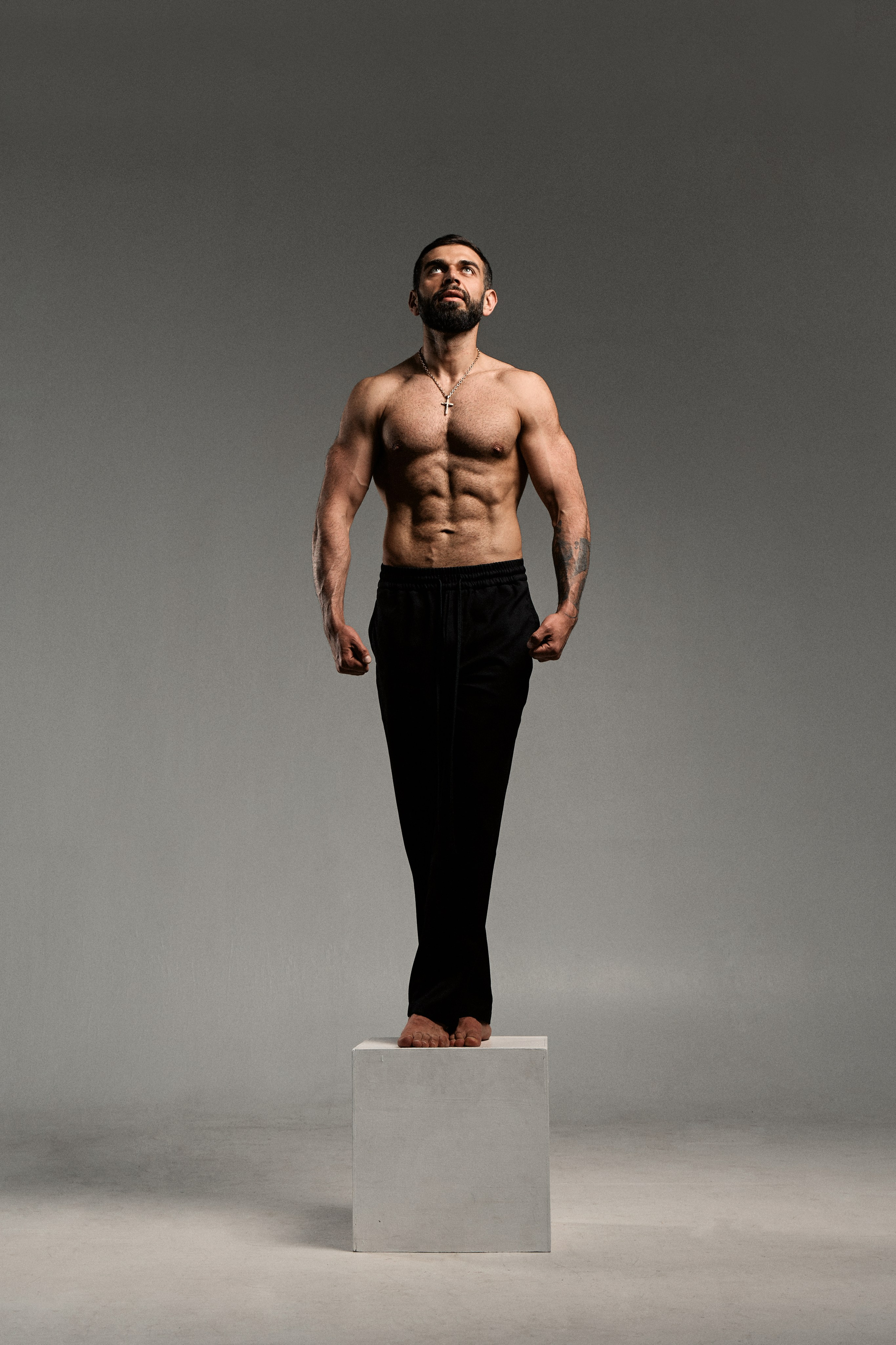 Andrey Panda. Олег Левенков портретный и фешн фотограф