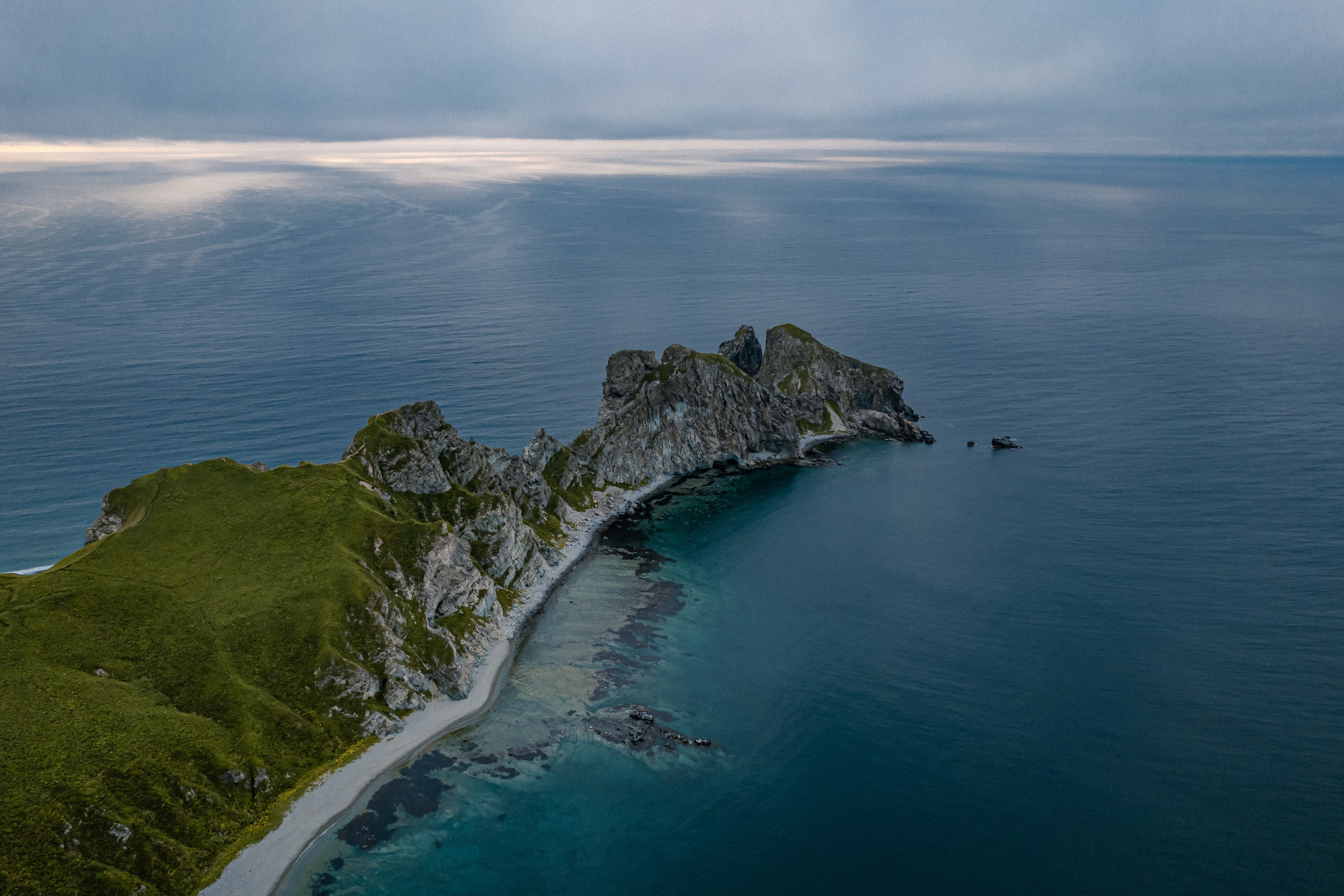 Мыс Четырех Скал. Иван Зайцев (IZIART) — создание культурного кода через фото и видео