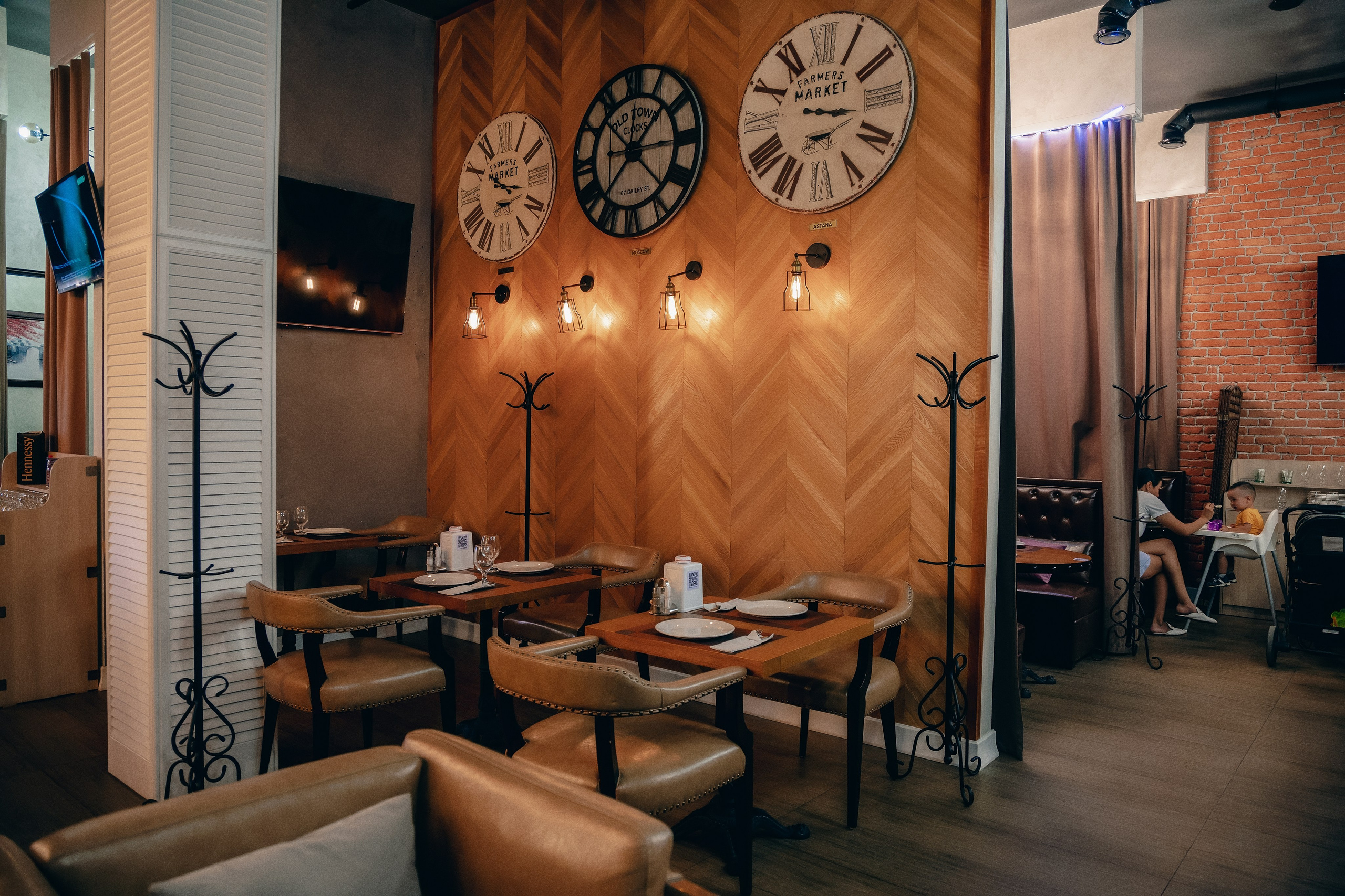 Пример семь. Семейный и Свадебный фотограф в Астане Александр Астапов