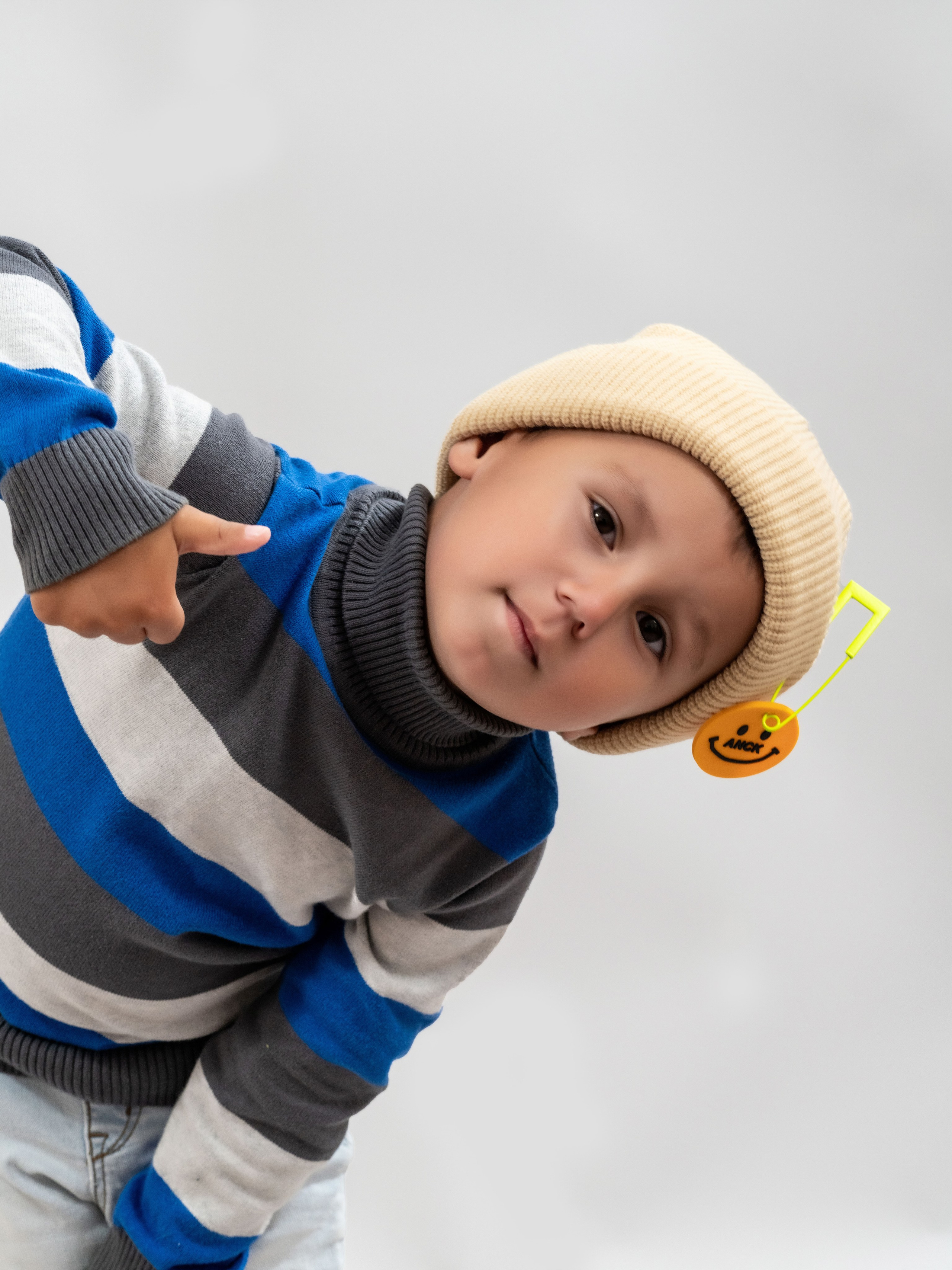 Детские шапочки, съемка для маркетплейсов, модельная съемка. Олейник Денис — предметный фотограф, фотограф для маркетплейсов в Казани