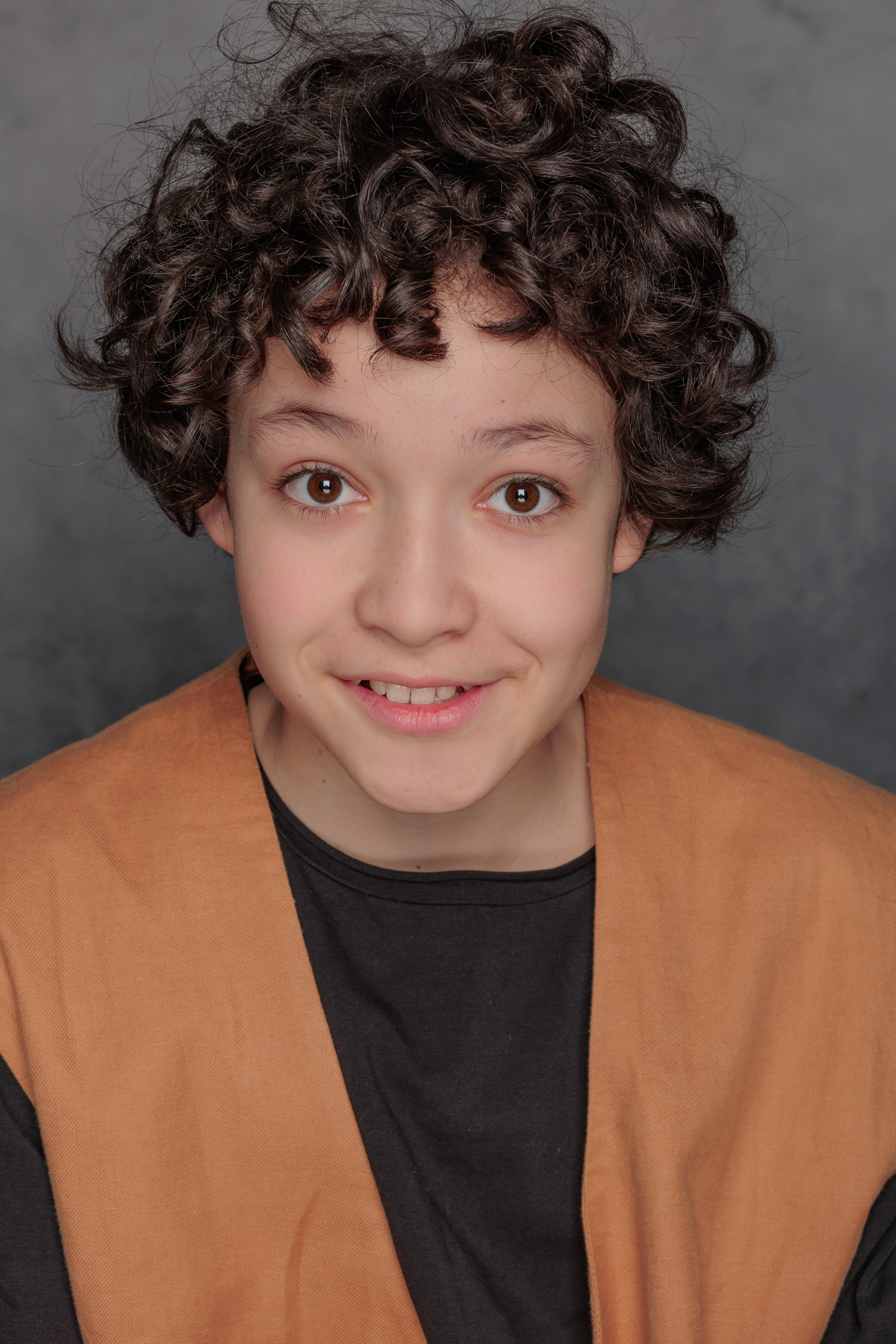 ЛЕОН. Я фотограф из Москвы к Вашим услугам