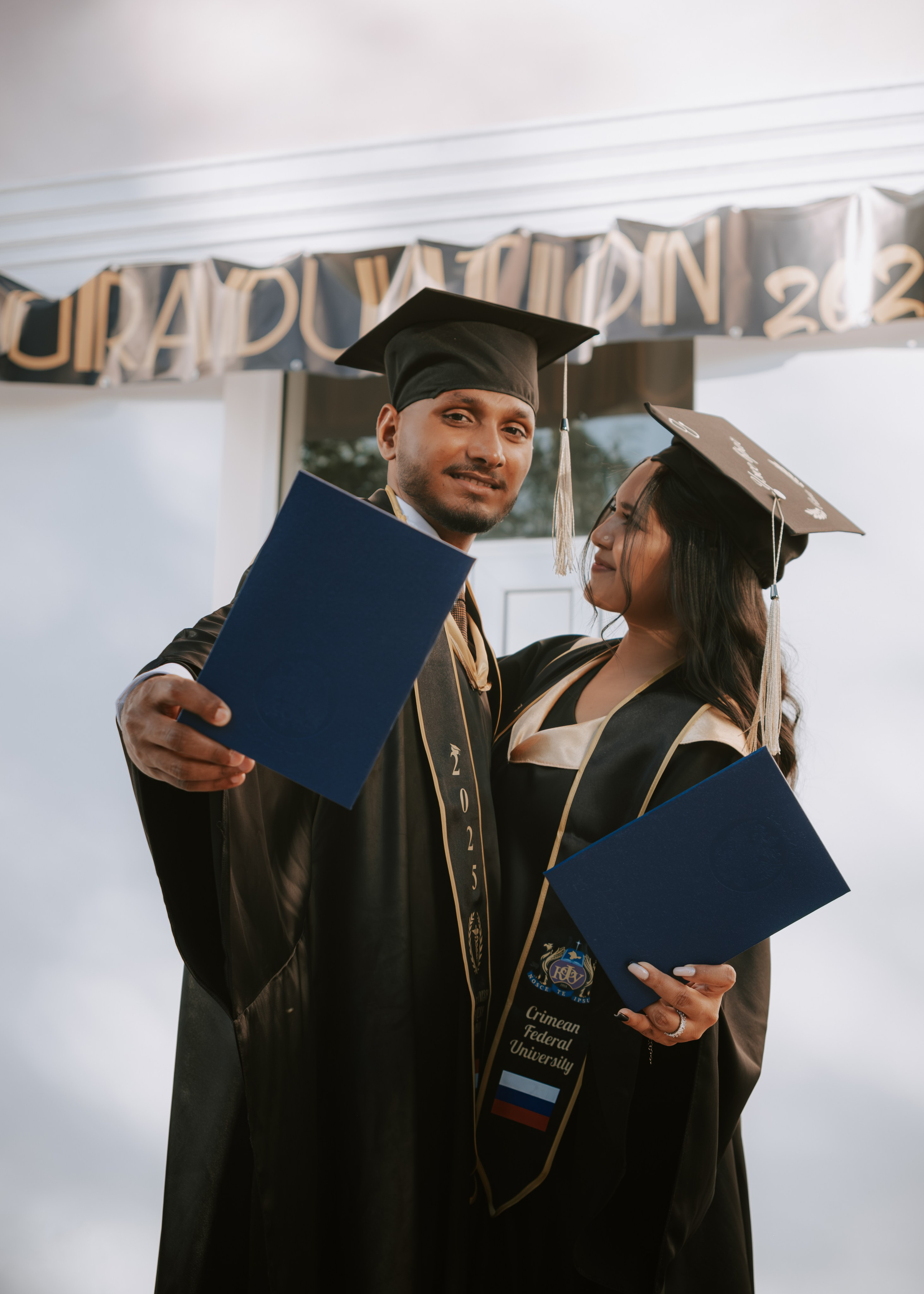 Кейс — Выпускной Медицинский институт имени С. И. Георгиевского. Коммерческий и Портретный Фотограф Симферополь Крым Максим Махо