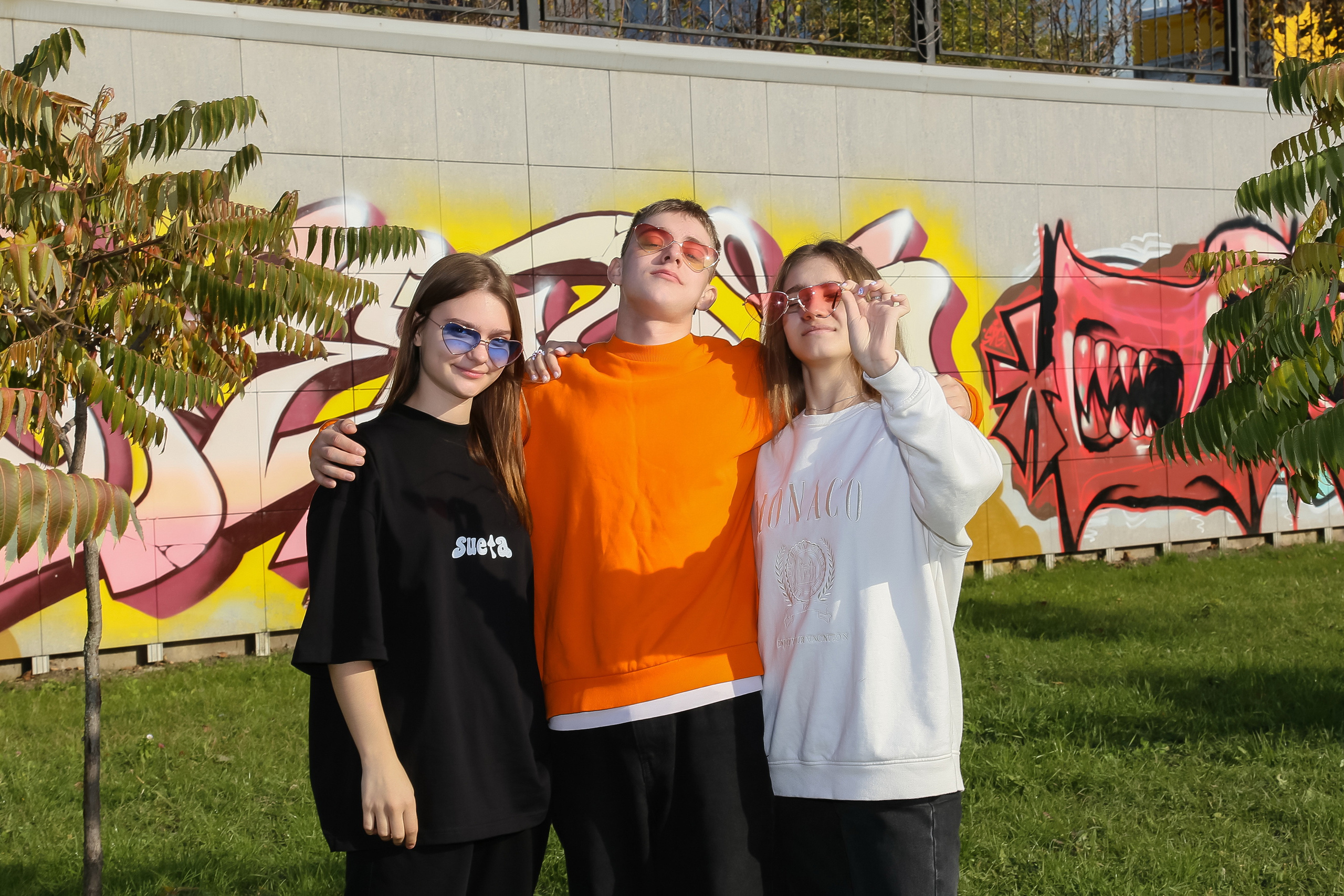 Граффити. Школьные выпускные альбомы в Белгороде