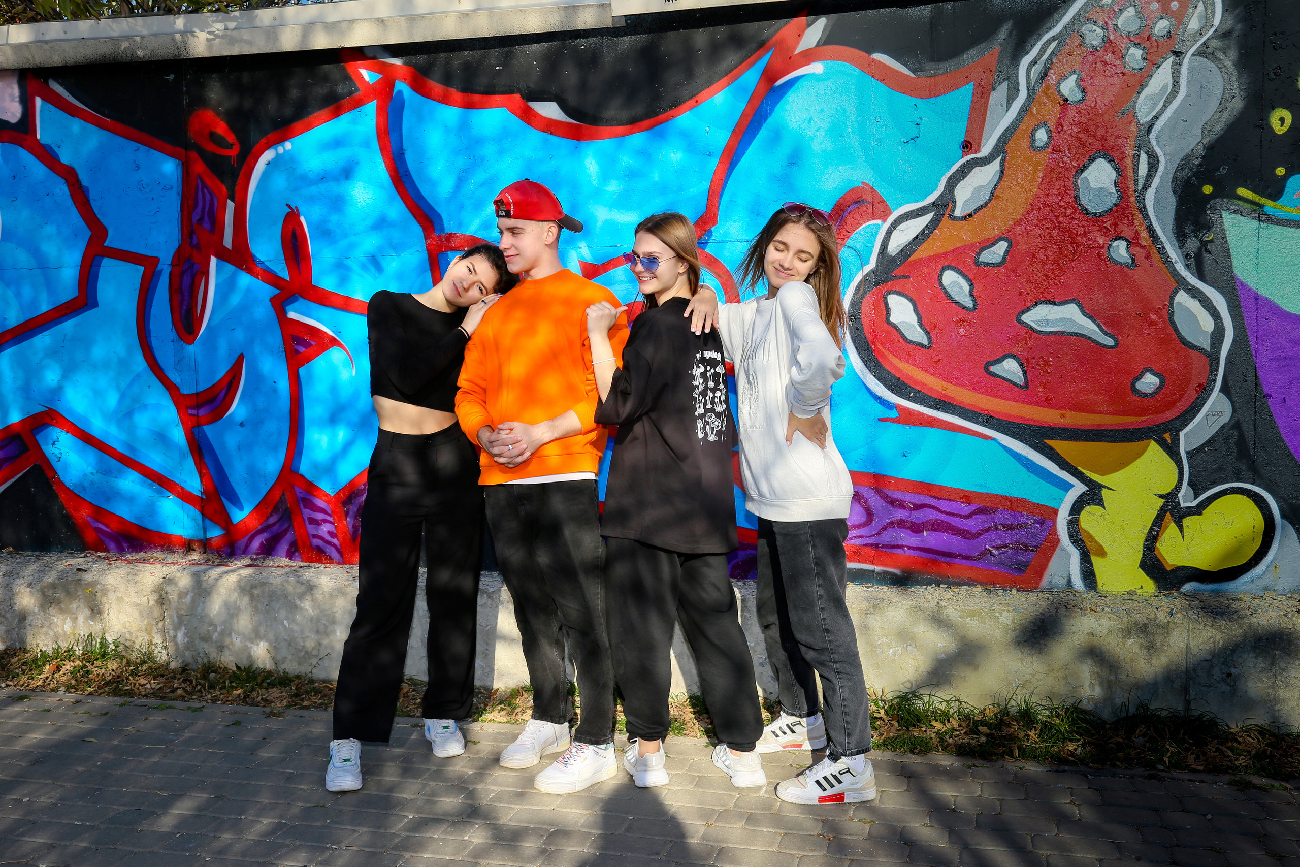 Граффити. Школьные выпускные альбомы в Белгороде