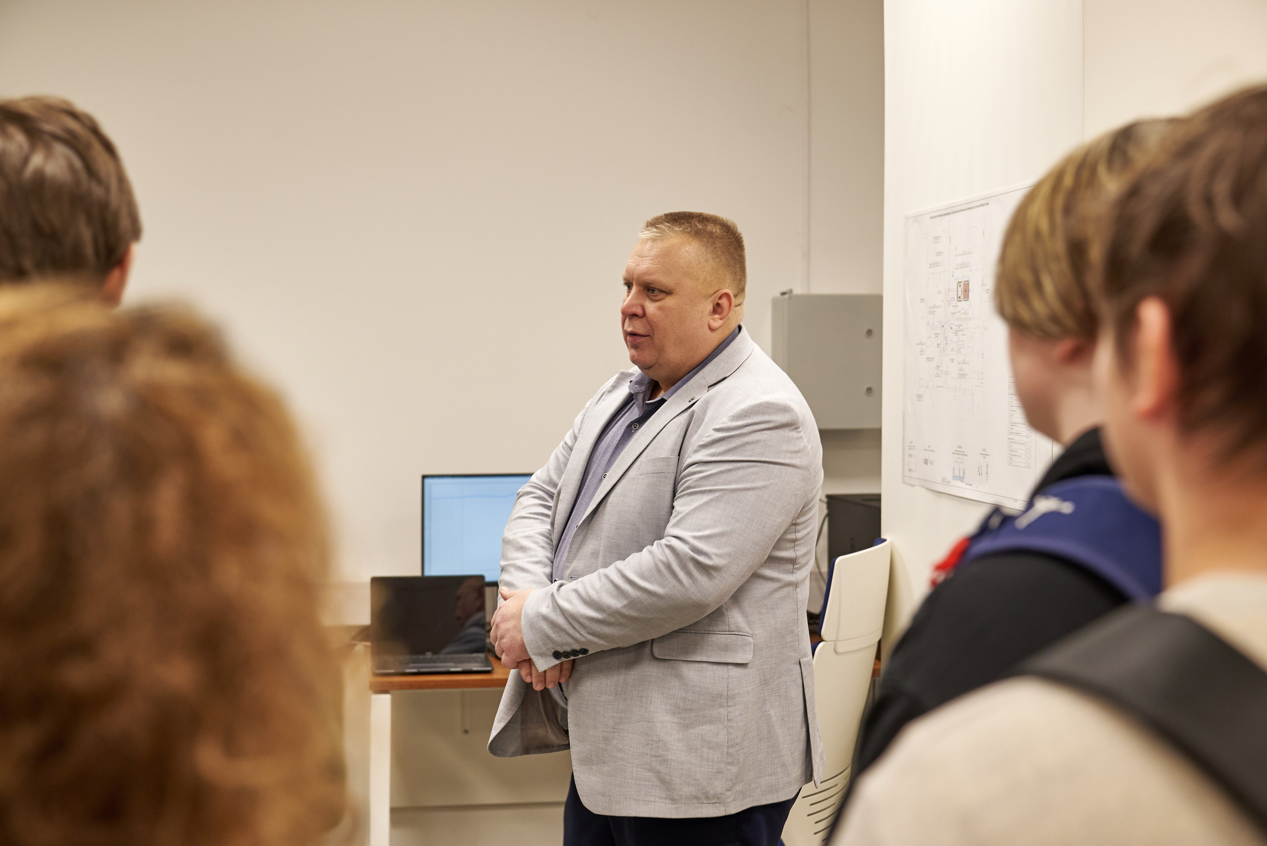 Экскурсия в «Газпром Космические системы». Фотограф Щёлково