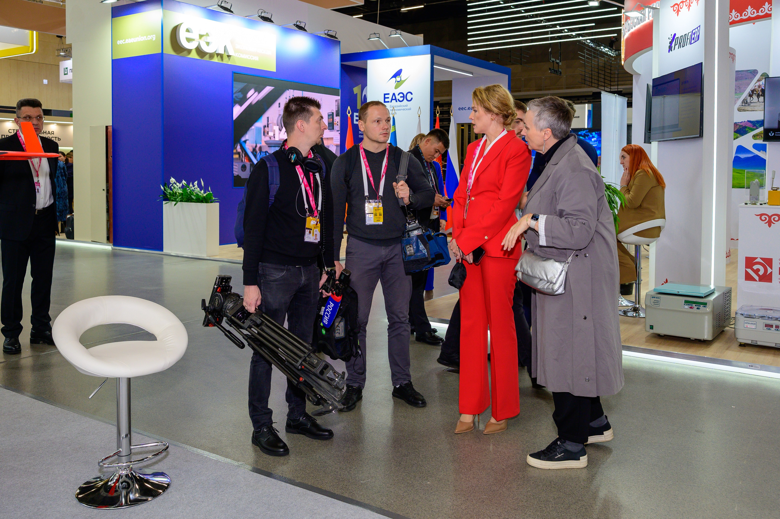 BigindustrialweekBelarus. Фотоуслуги, услуги фотографа, фотографирование важных событий