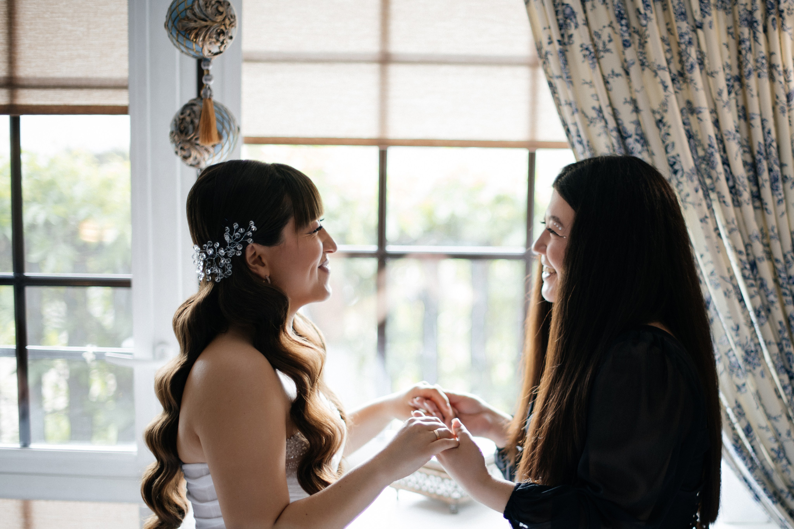 alt="Свадебная фотосессия в Барнауле. Свадебный фотограф Анна Глухова"