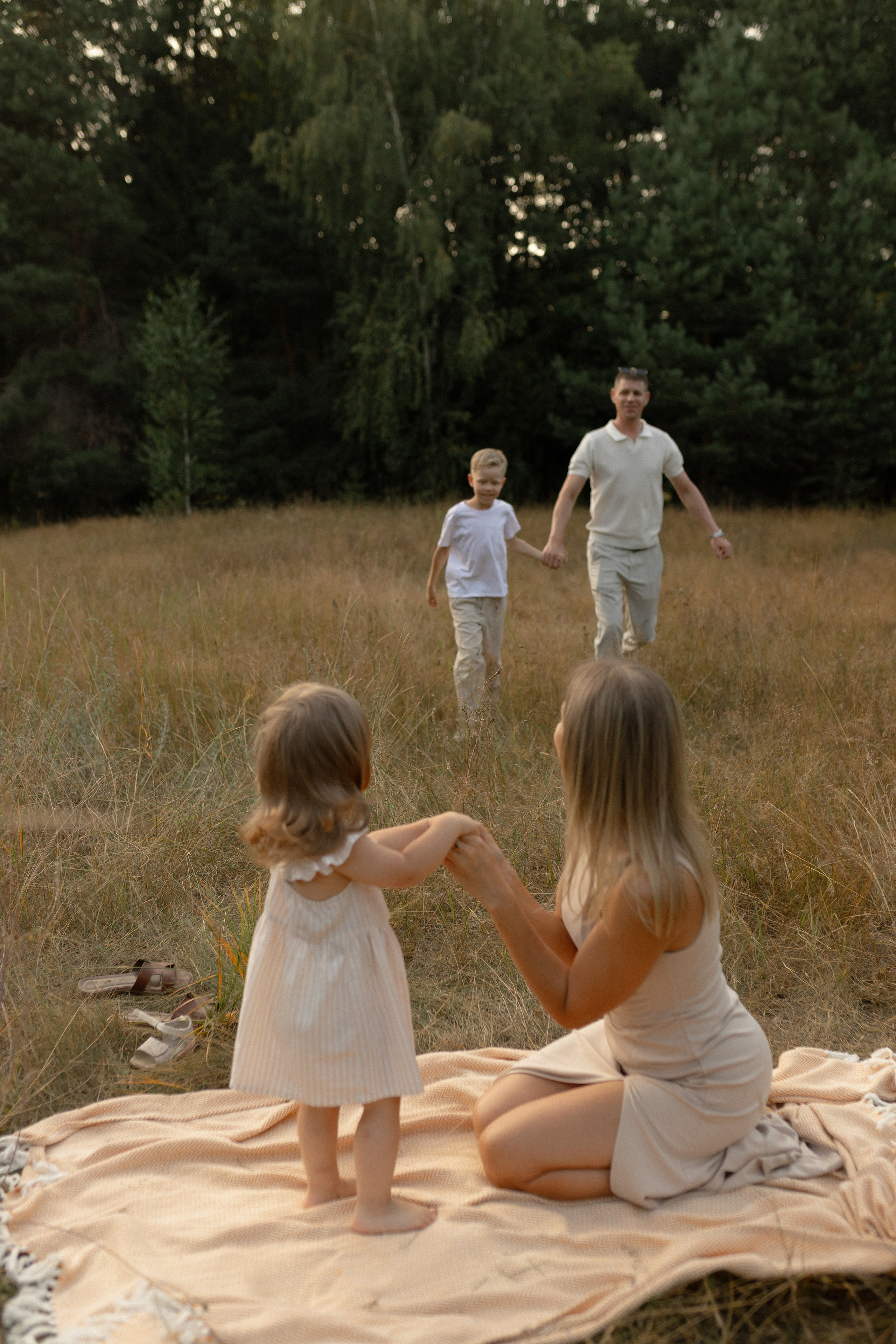 Алексей, Мария, Ваня и Варя. Фотограф Татьяна Семенова