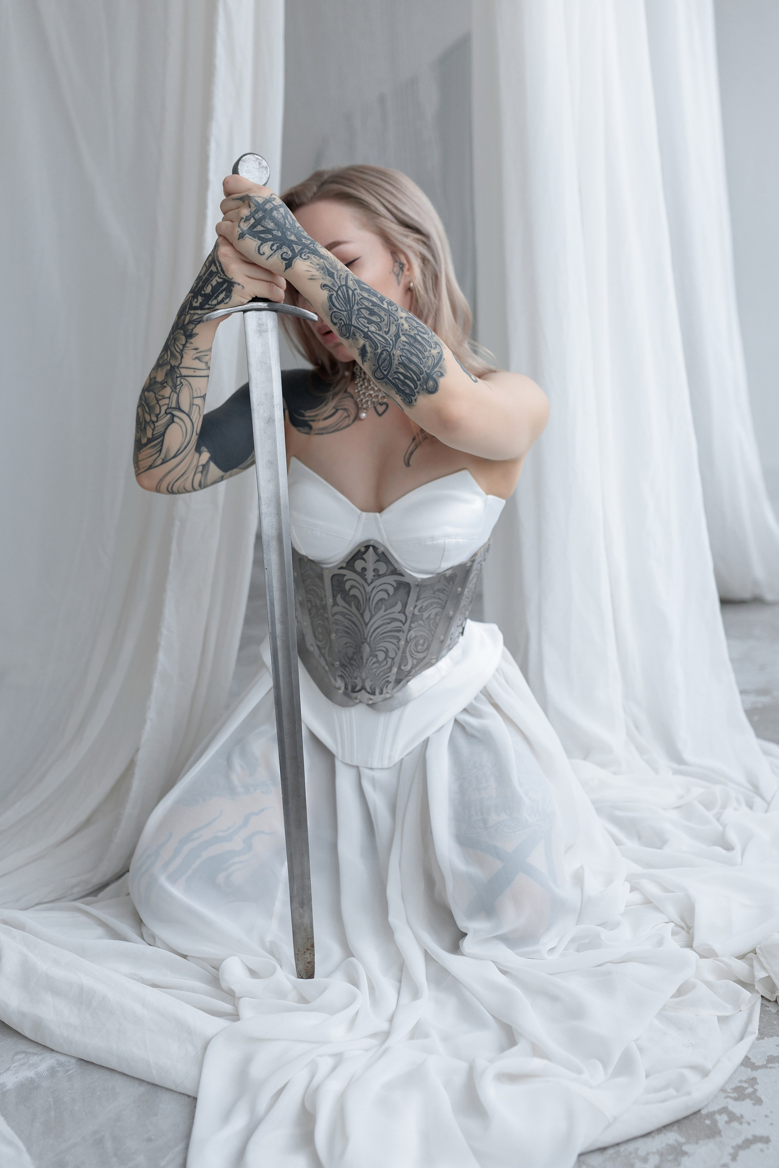 Корсет 'Armuros'. Лиза Бродская — фотограф в Москве