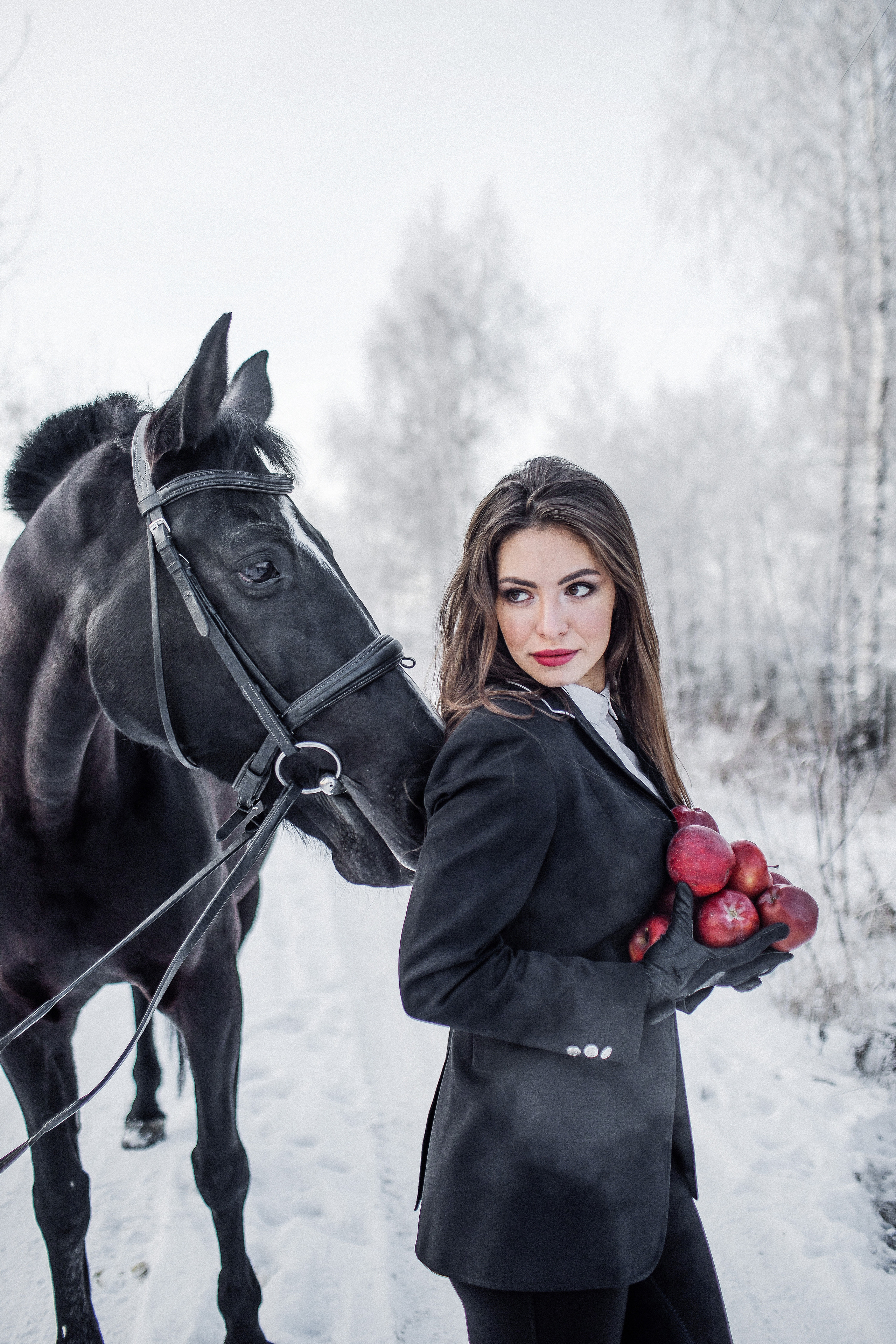 Зима — это прекрасное время года, когда можно устроить фотосессию. Фотограф в Москве Света Клевакина