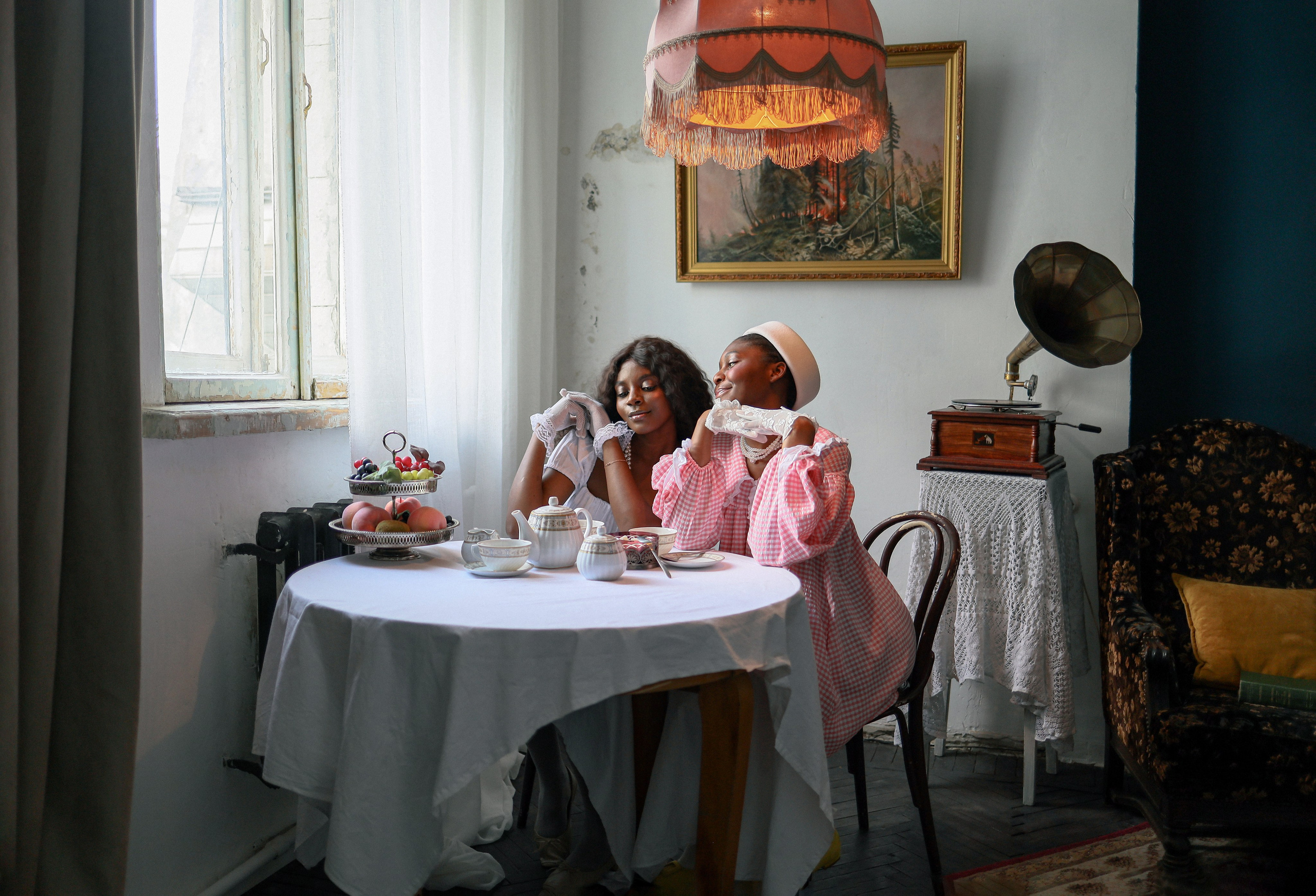 Фотосессия «Сумасбродное чаепитие». Свадебный и семейный фотограф в Абхазии Жанна Соснина