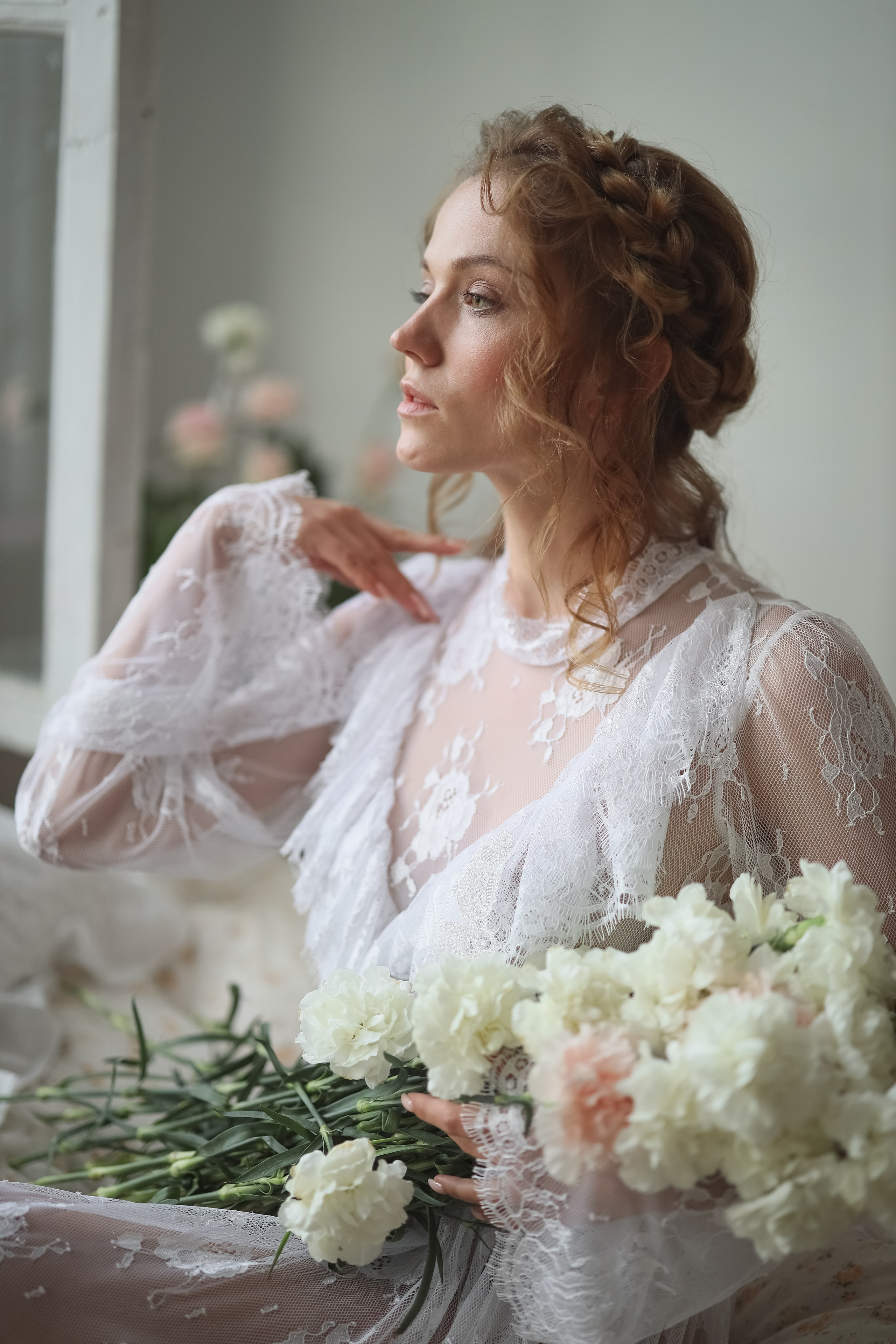 Фотосессия с живыми цветами для Дарьи. Свадебный и семейный фотограф в Абхазии Жанна Соснина