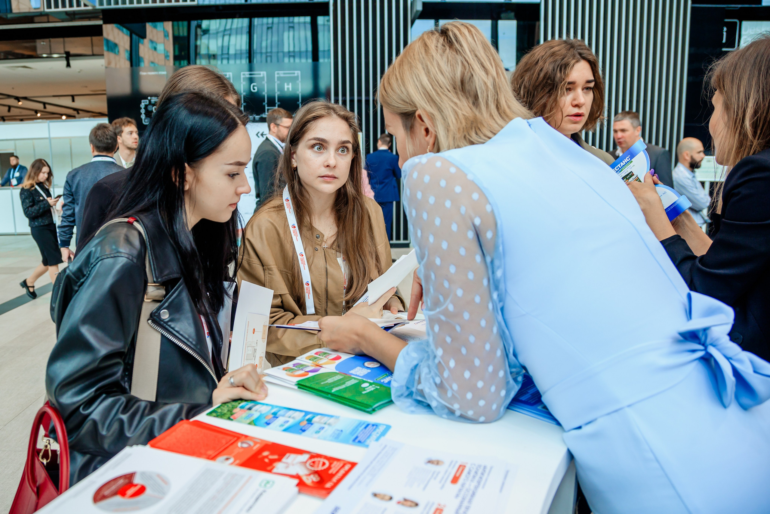 Фотограф на выставку в Спб — заказать съемку в Санкт-Петербурге— Екатерина Ладванова