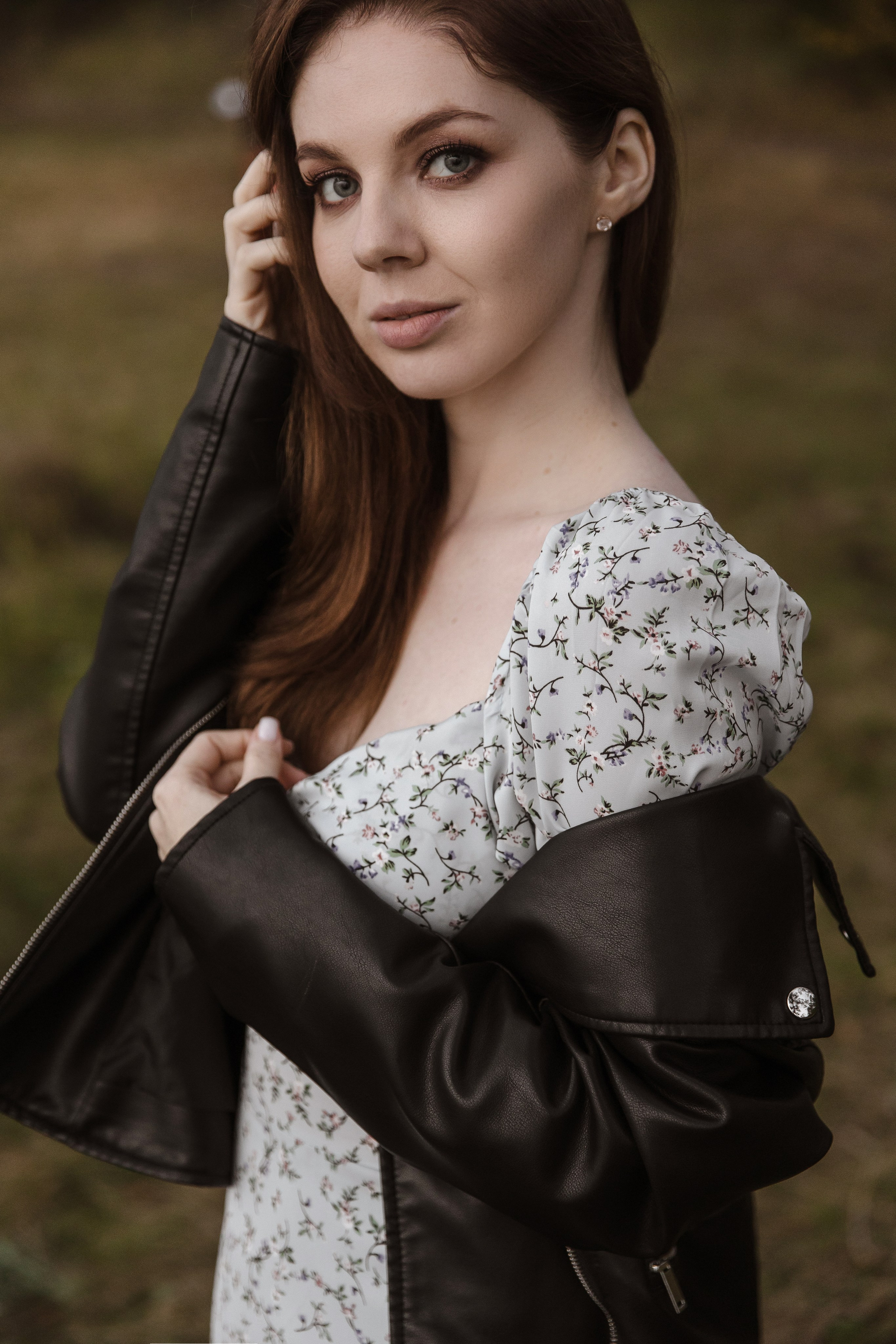 Фотосессия лавстори с мотоциклом на природе. Свадебный и семейный фотограф в Самаре и Тольятти | Елена Топанцева