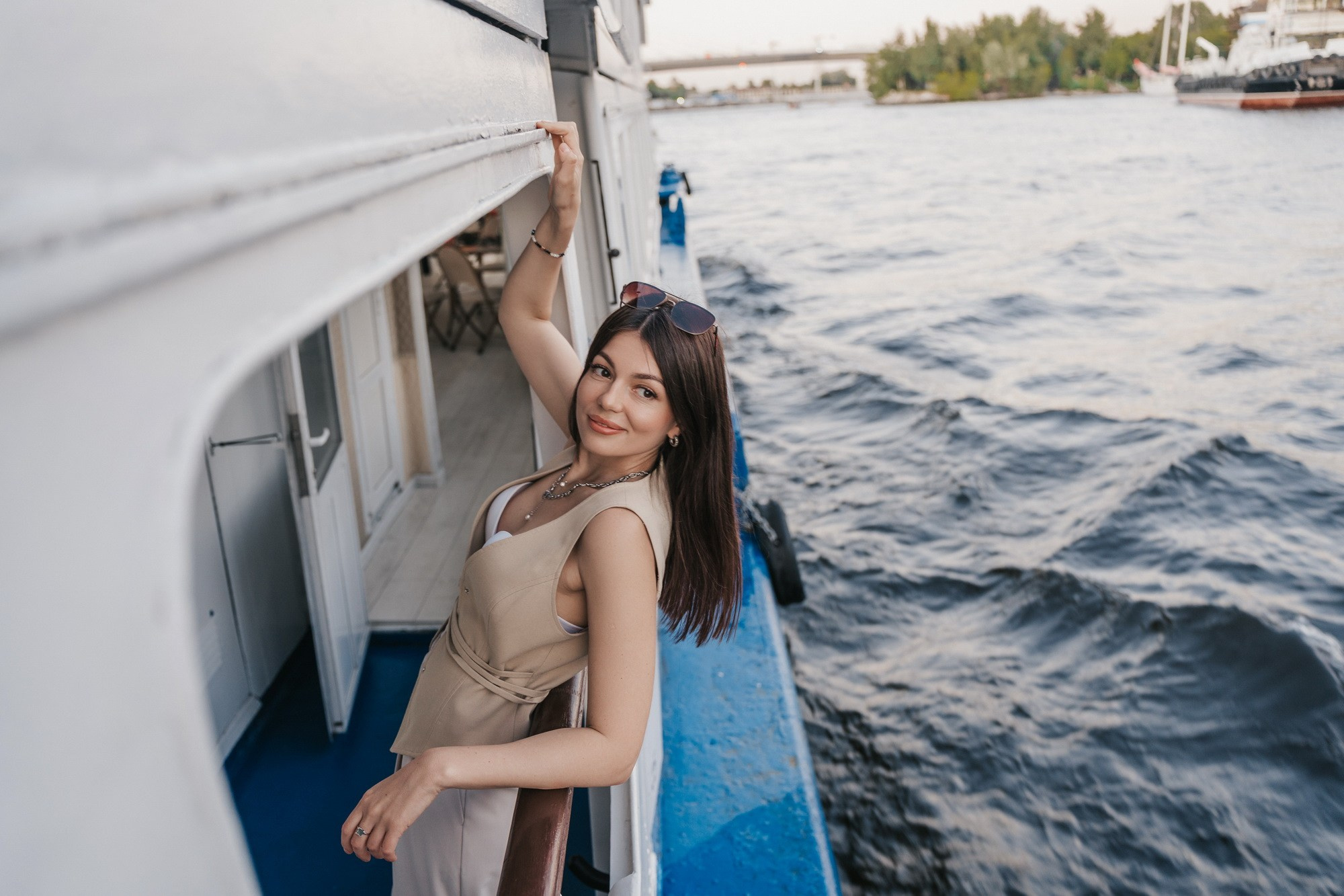 Прогулки на теплоходе. Фотограф Сергей Лукьяненко