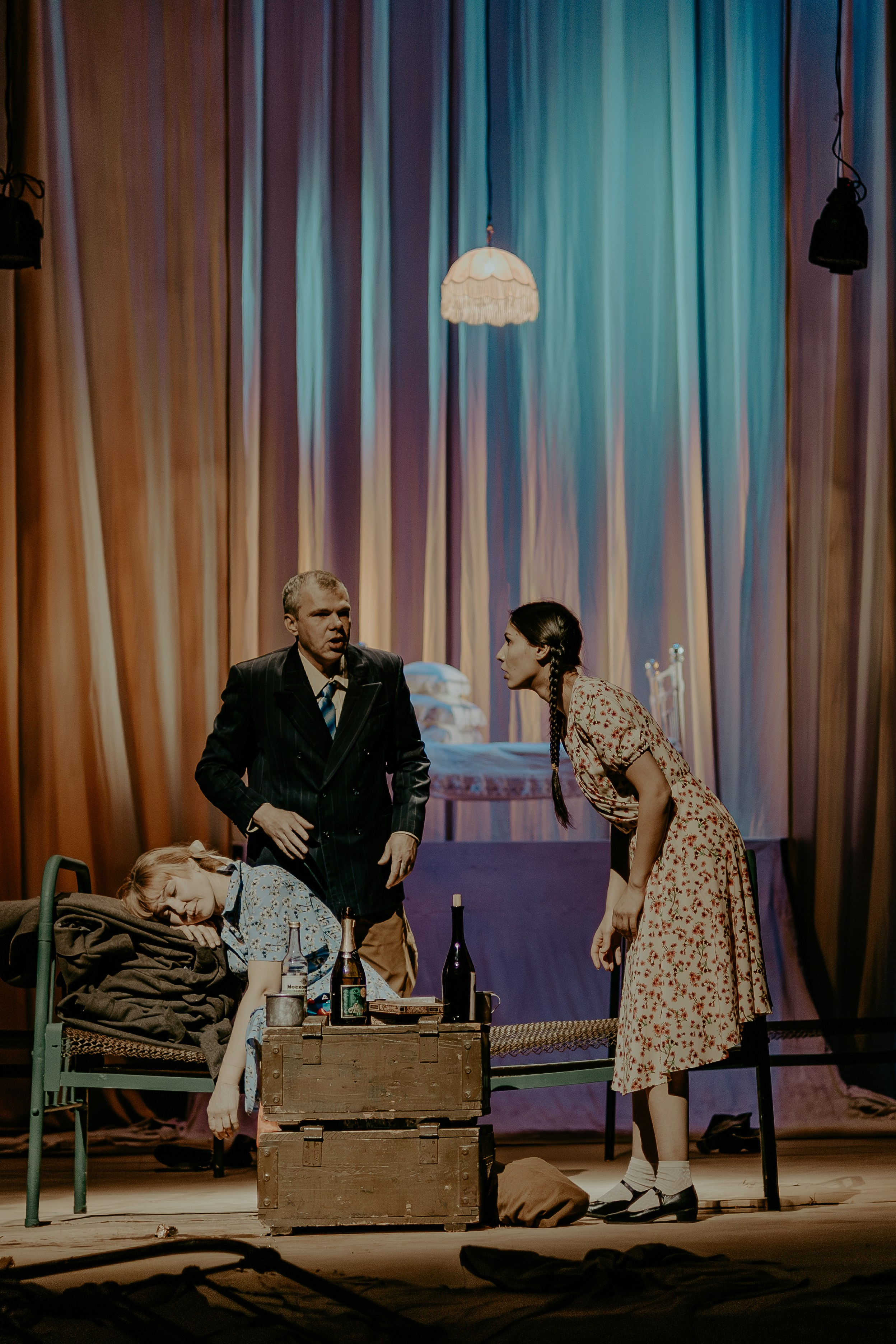 Театр Юного Зрителя " Не покидай меня». Фотограф Марк Файзулин