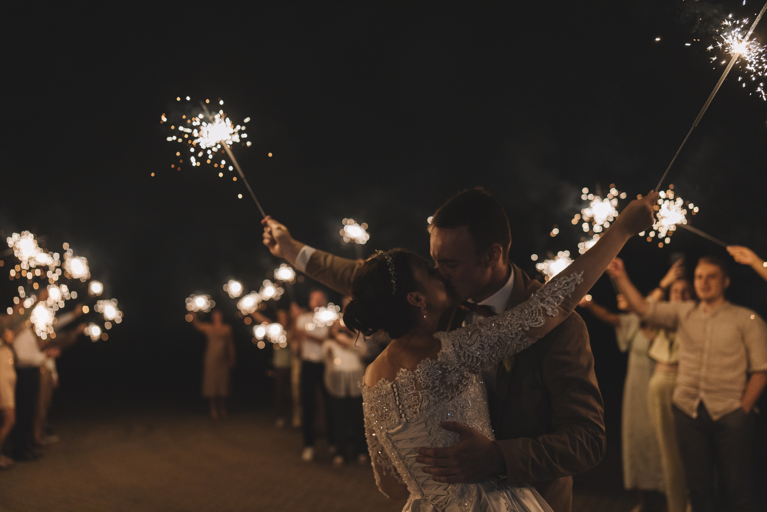 Свадебная фотосессия в Парк-отеле Орловский. Свадебный фотограф в Москве — Оскар Гелманов