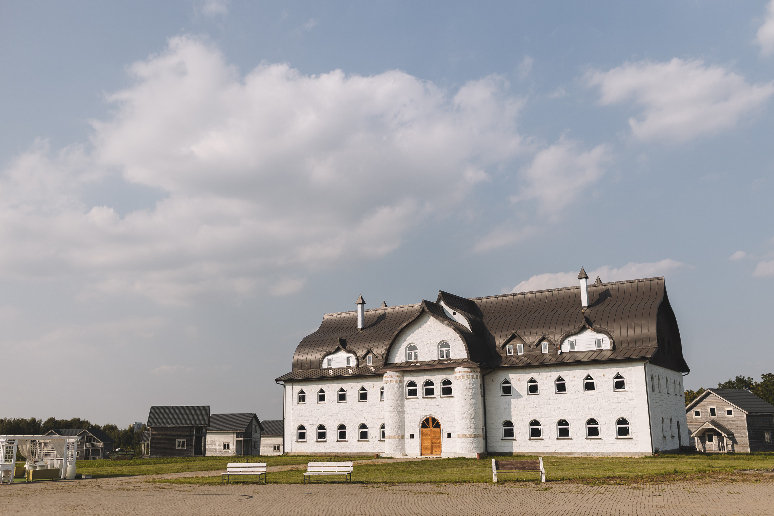 Небольшая прогулка по территории Парк-отеля Орловский. 