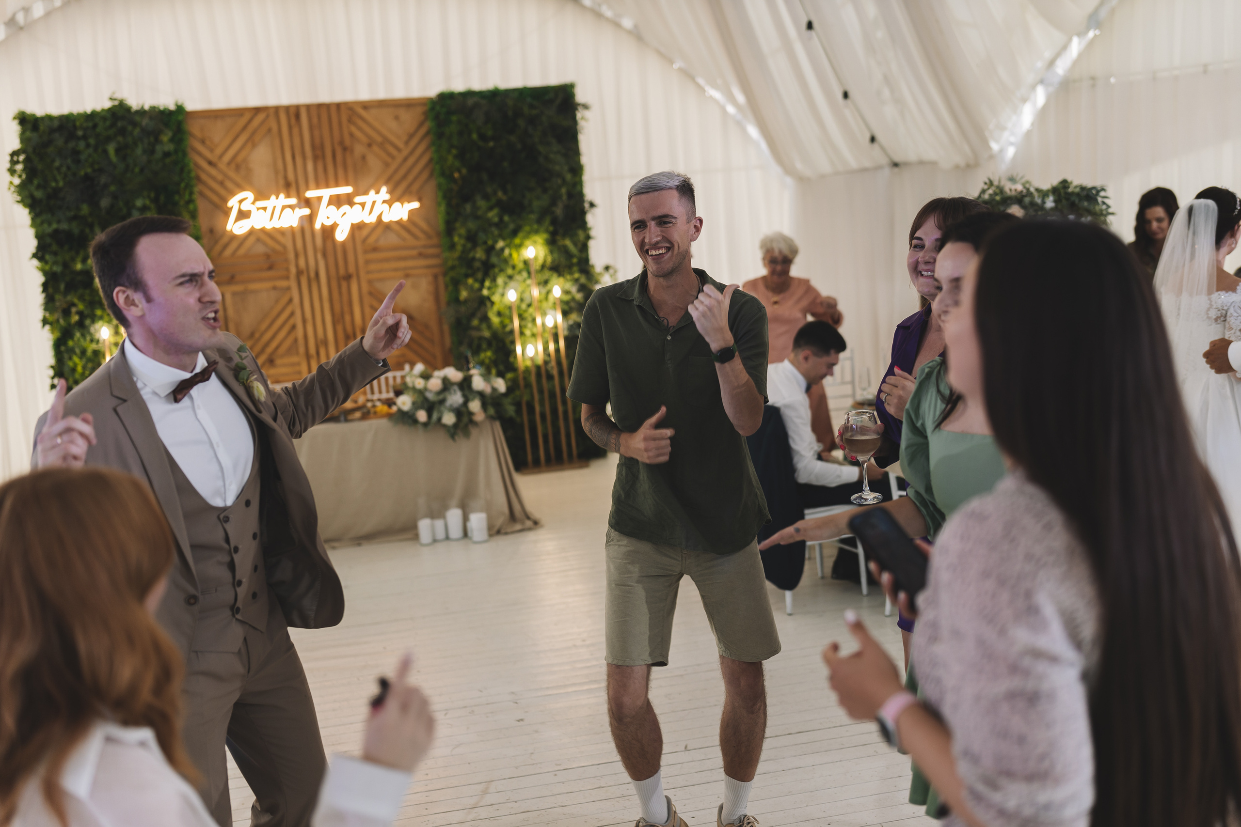 Свадебная фотосессия в Парк-отеле Орловский. Свадебный фотограф в Москве — Оскар Гелманов