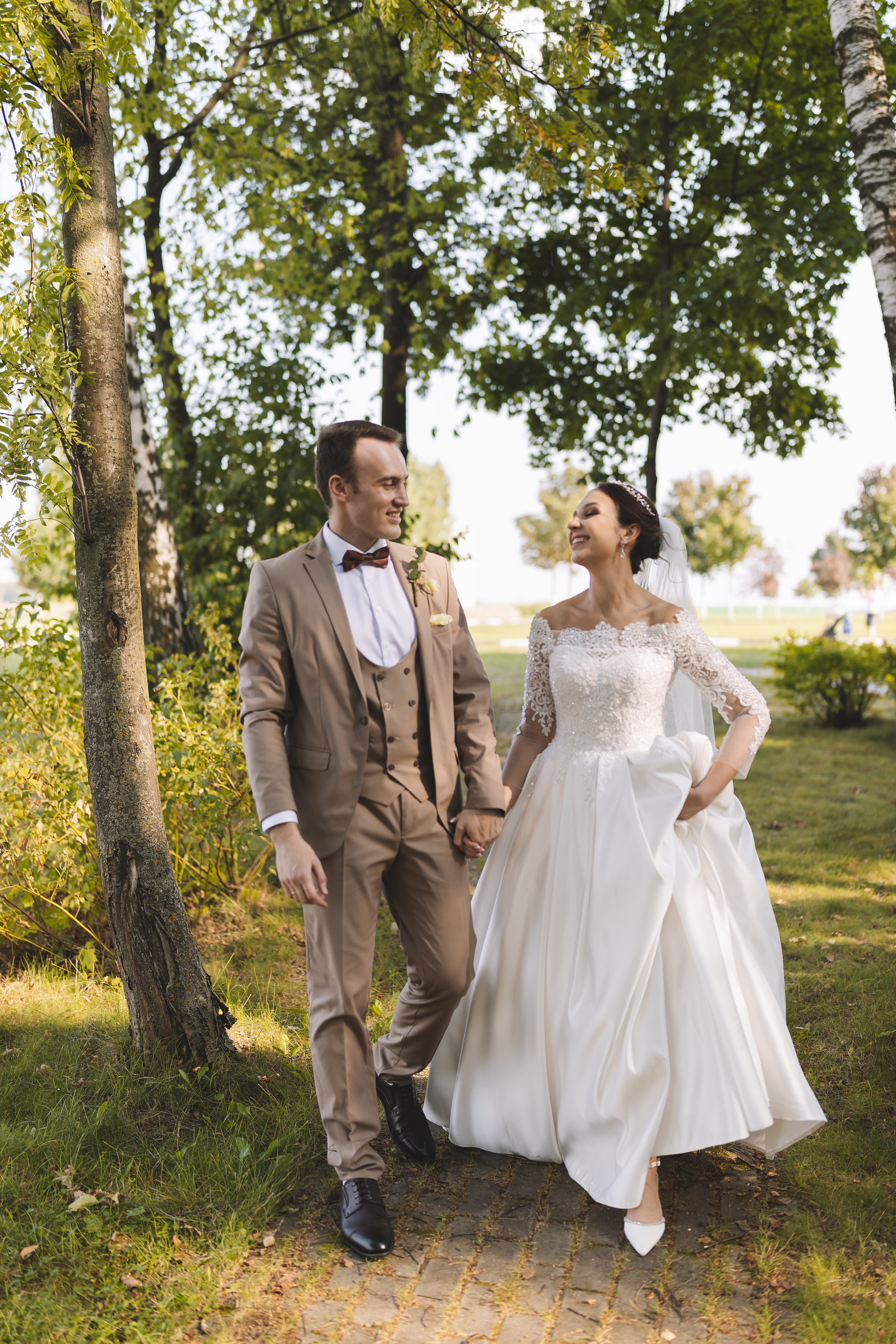 Свадебная фотосессия в Парк-отеле Орловский. Свадебный фотограф в Москве — Оскар Гелманов