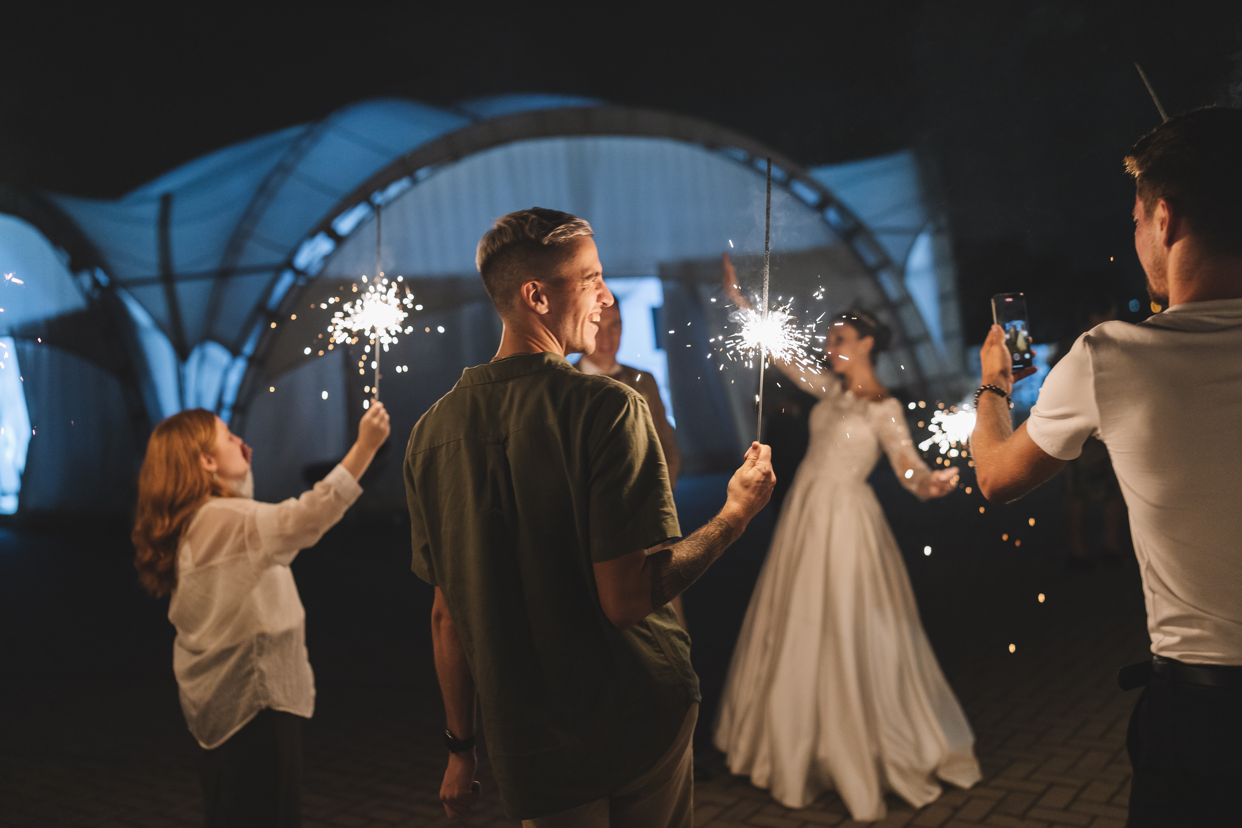 Свадебная фотосессия в Парк-отеле Орловский. Свадебный фотограф в Москве — Оскар Гелманов