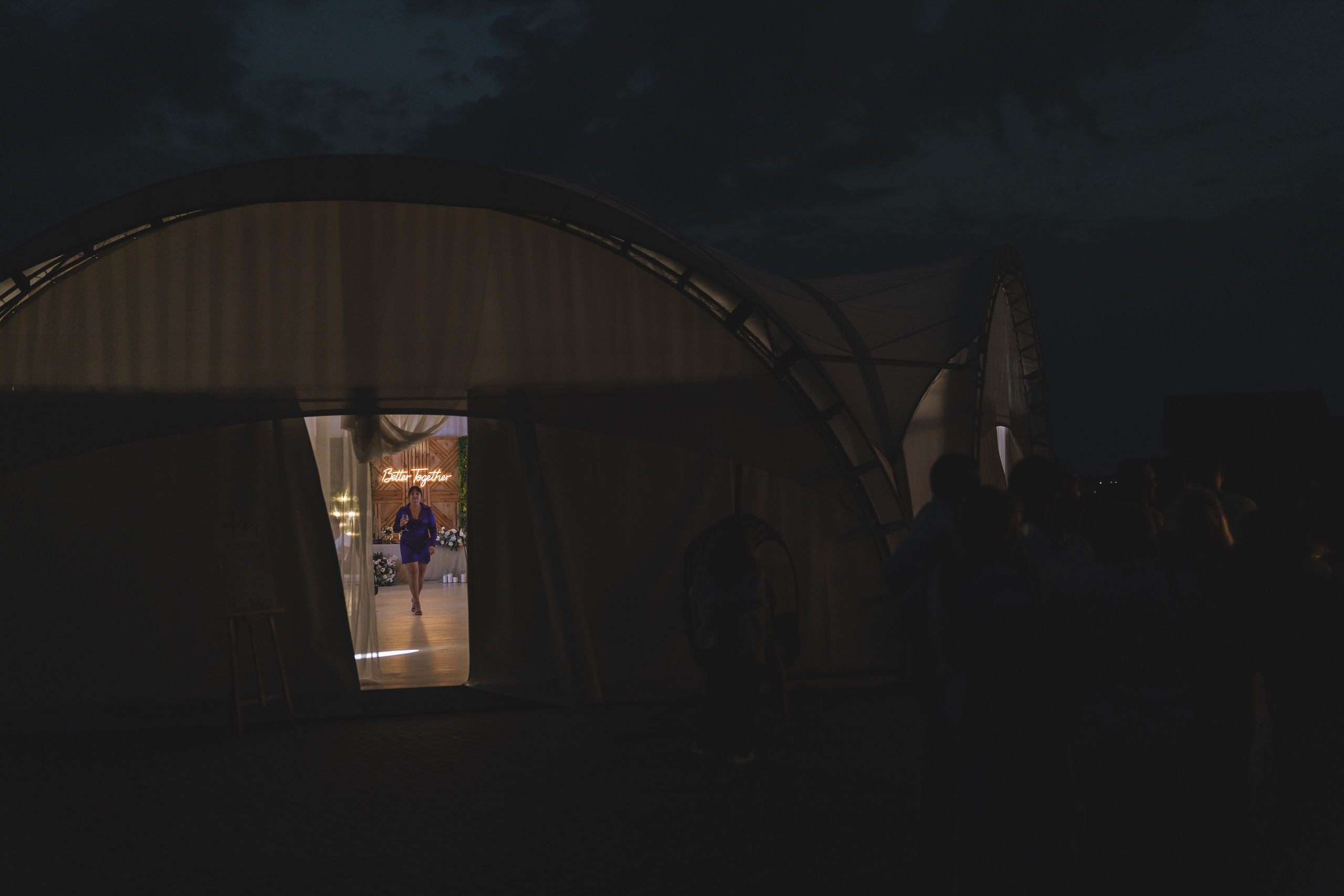 Свадебная фотосессия в Парк-отеле Орловский. Свадебный фотограф в Москве — Оскар Гелманов