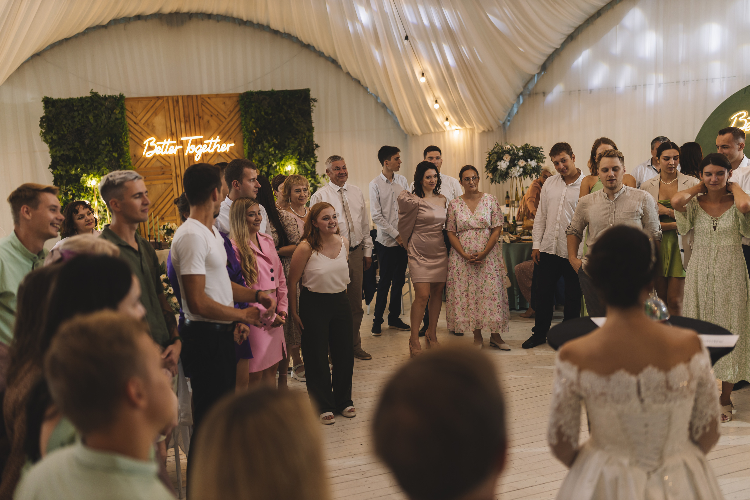 Свадебная фотосессия в Парк-отеле Орловский. Свадебный фотограф в Москве — Оскар Гелманов