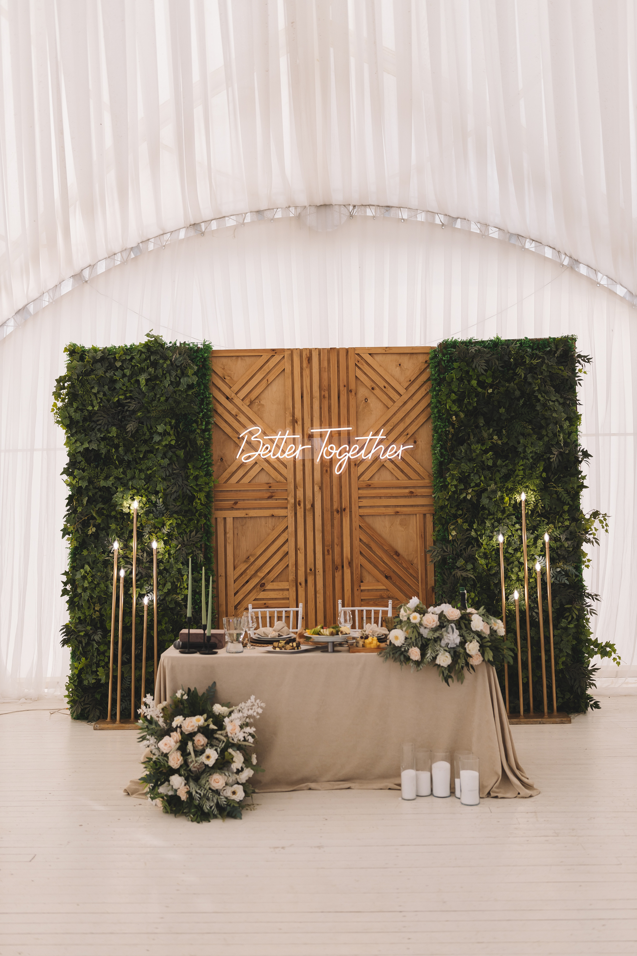 Свадебная фотосессия в Парк-отеле Орловский. Свадебный фотограф в Москве — Оскар Гелманов