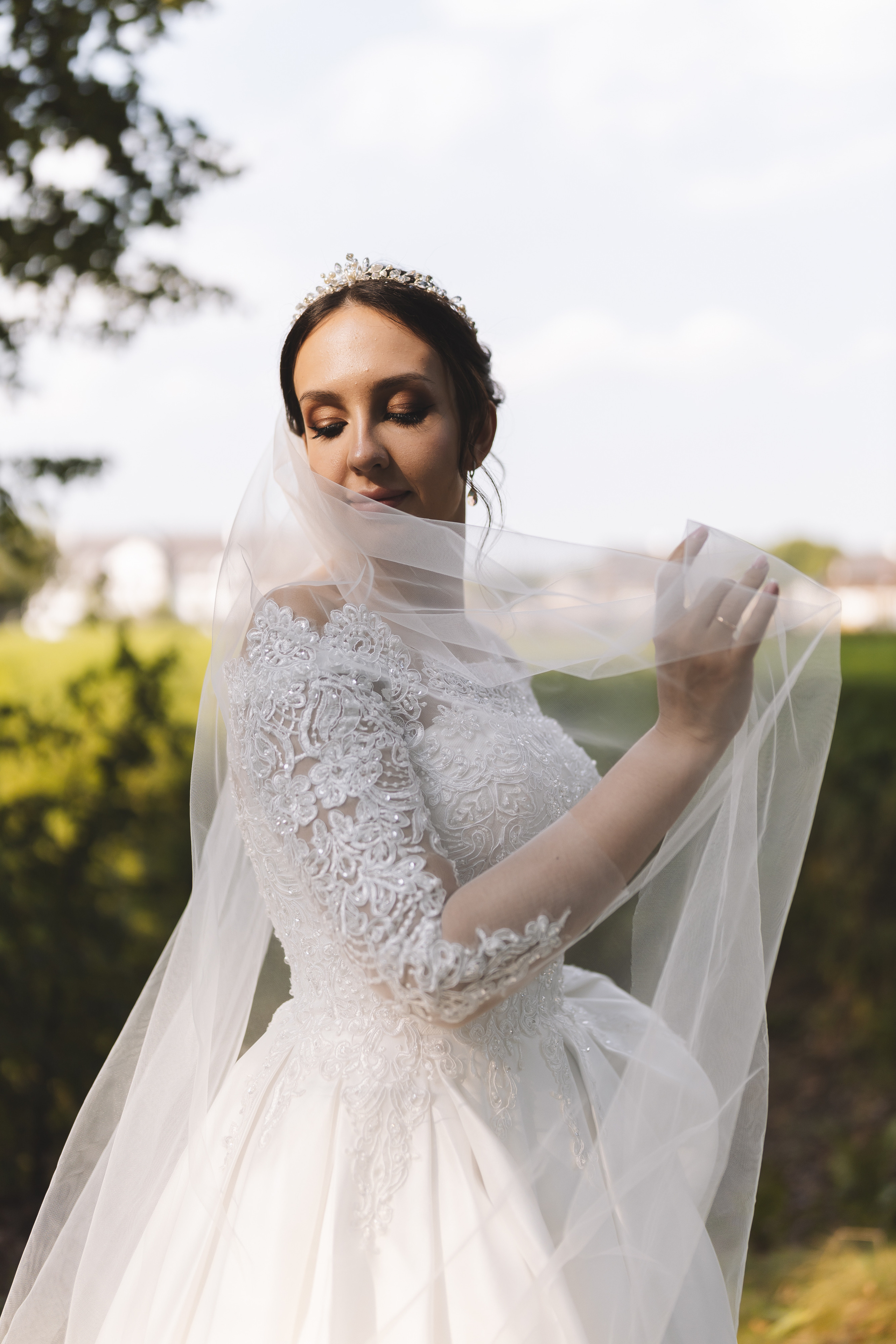 Свадебная фотосессия в Парк-отеле Орловский. Свадебный фотограф в Москве — Оскар Гелманов