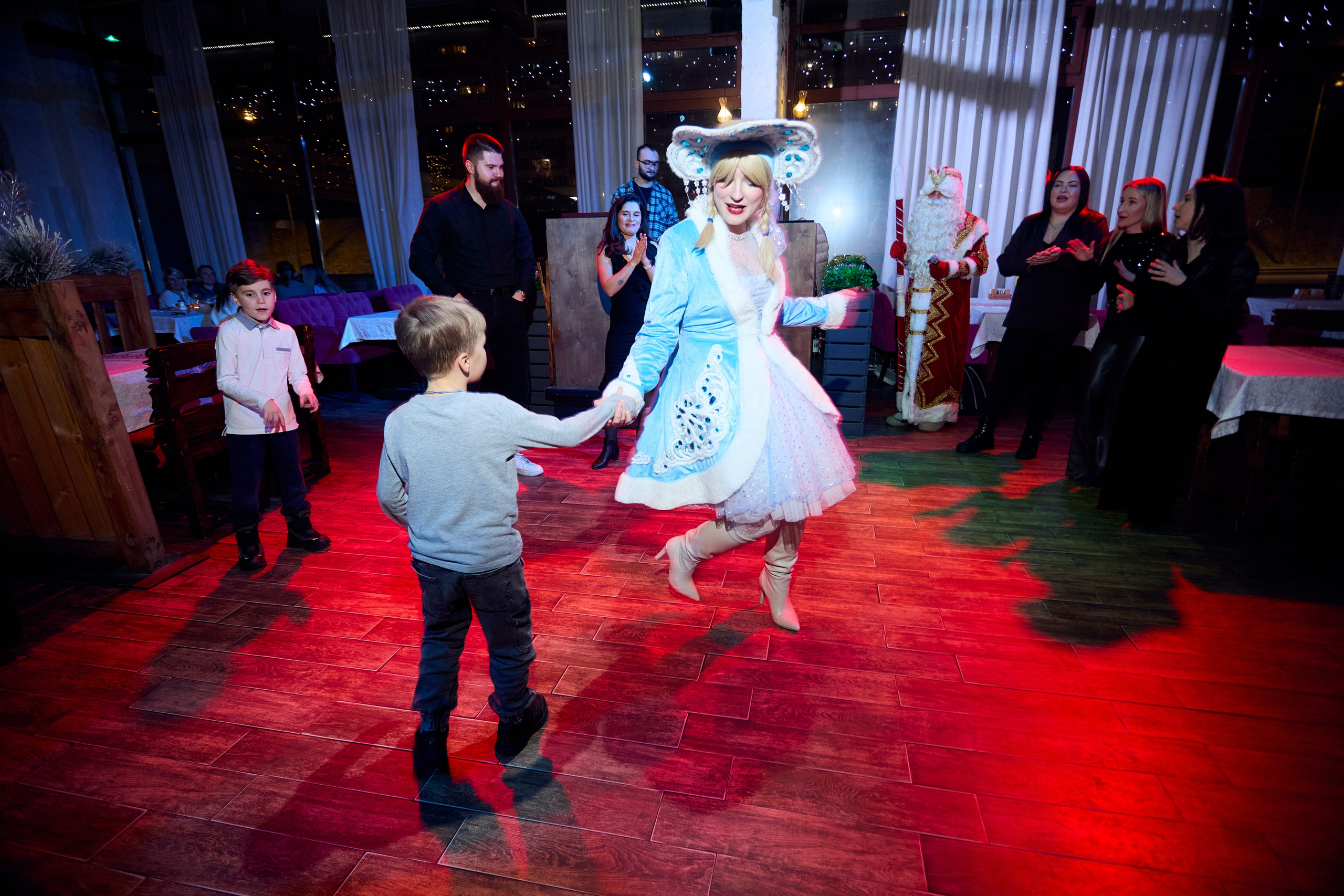 Диканька (2025.12.12). Фотограф Михаил Коган — Москва 89267284460