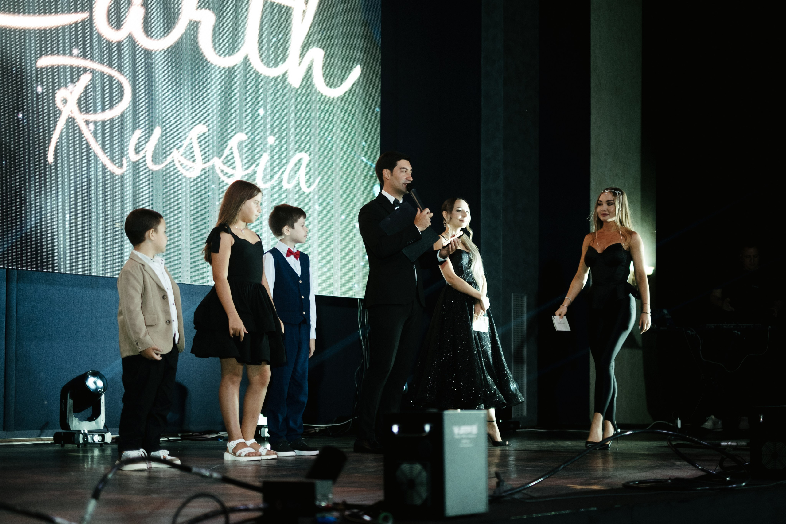 Мисс и Миссис Россия Земли Краснодар 2025 программа. Свадебный и репортажной фотограф Денис Ожигин в Краснодаре и Краснодарском крае