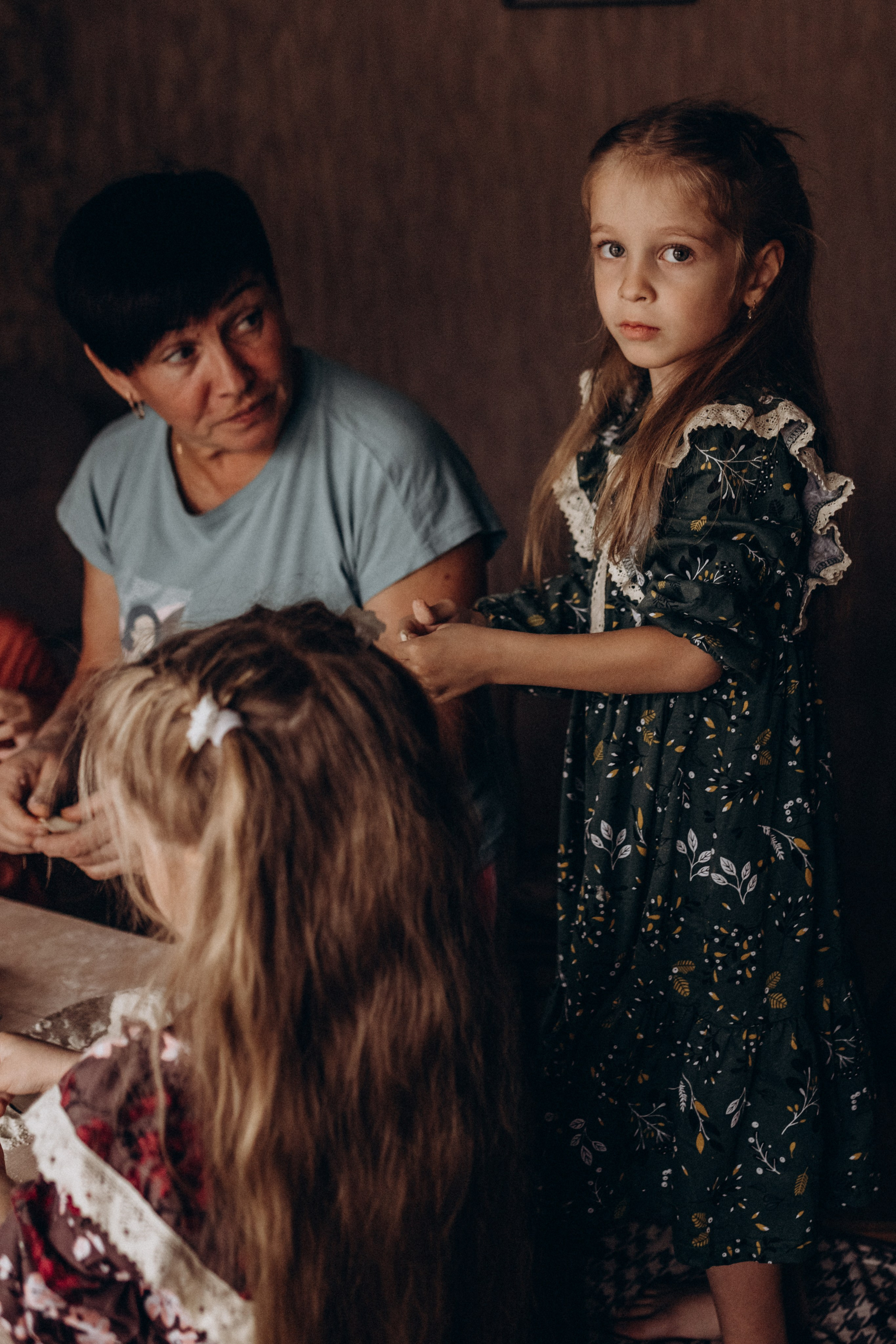 Бабушка с внуками. Семейный фотограф lifestyle в Новосибирске Елена Шпилевая