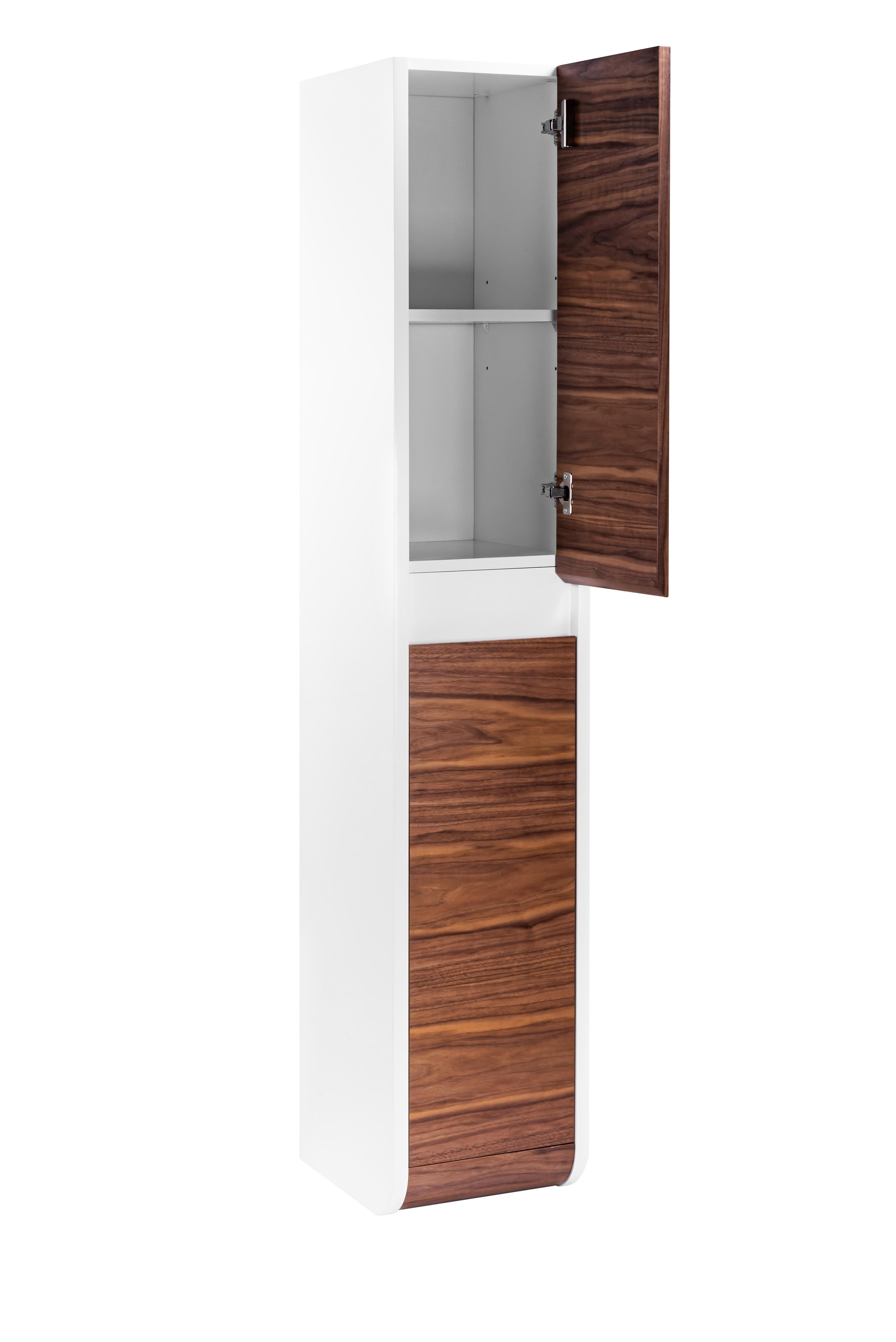 Съемка пеналов для ванной на белом