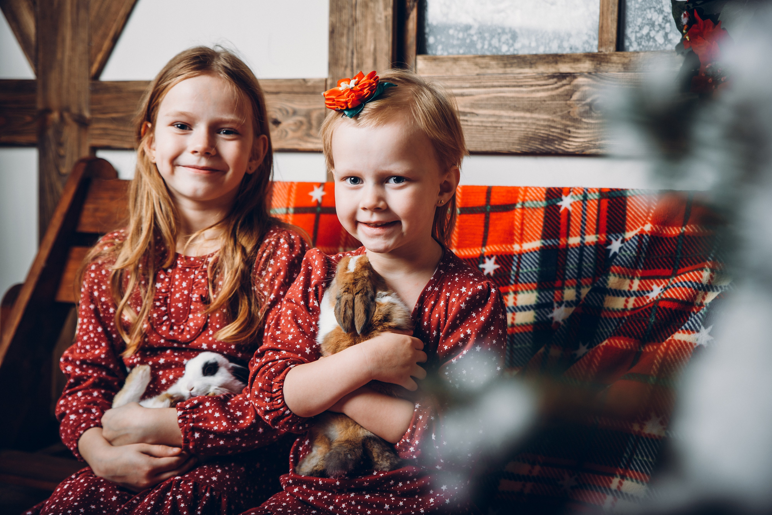 Новогодняя семейная фотосессия минск недорого дети кролики