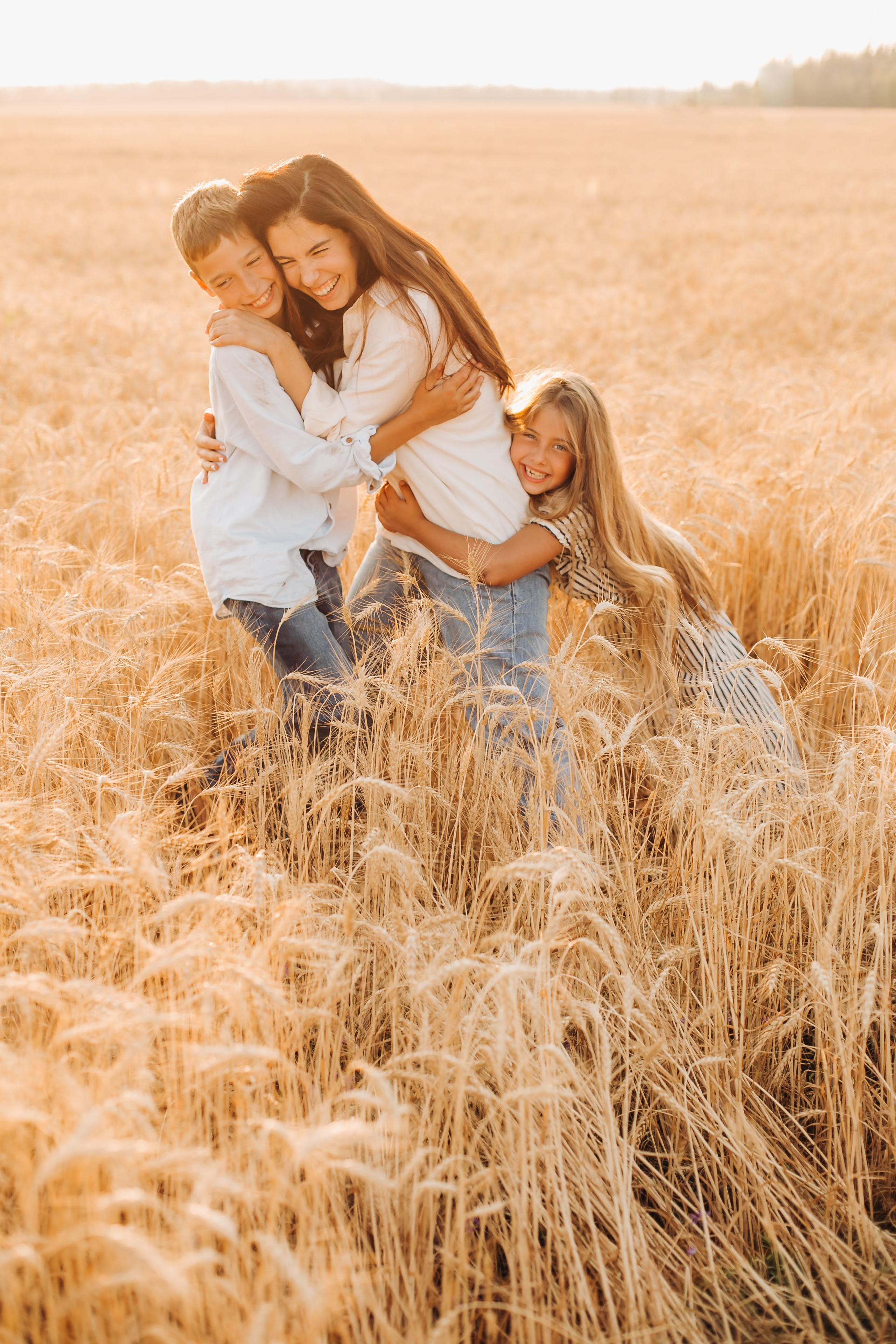 Семейные фотографии. Семейный и свадебный фотограф Viva Photo