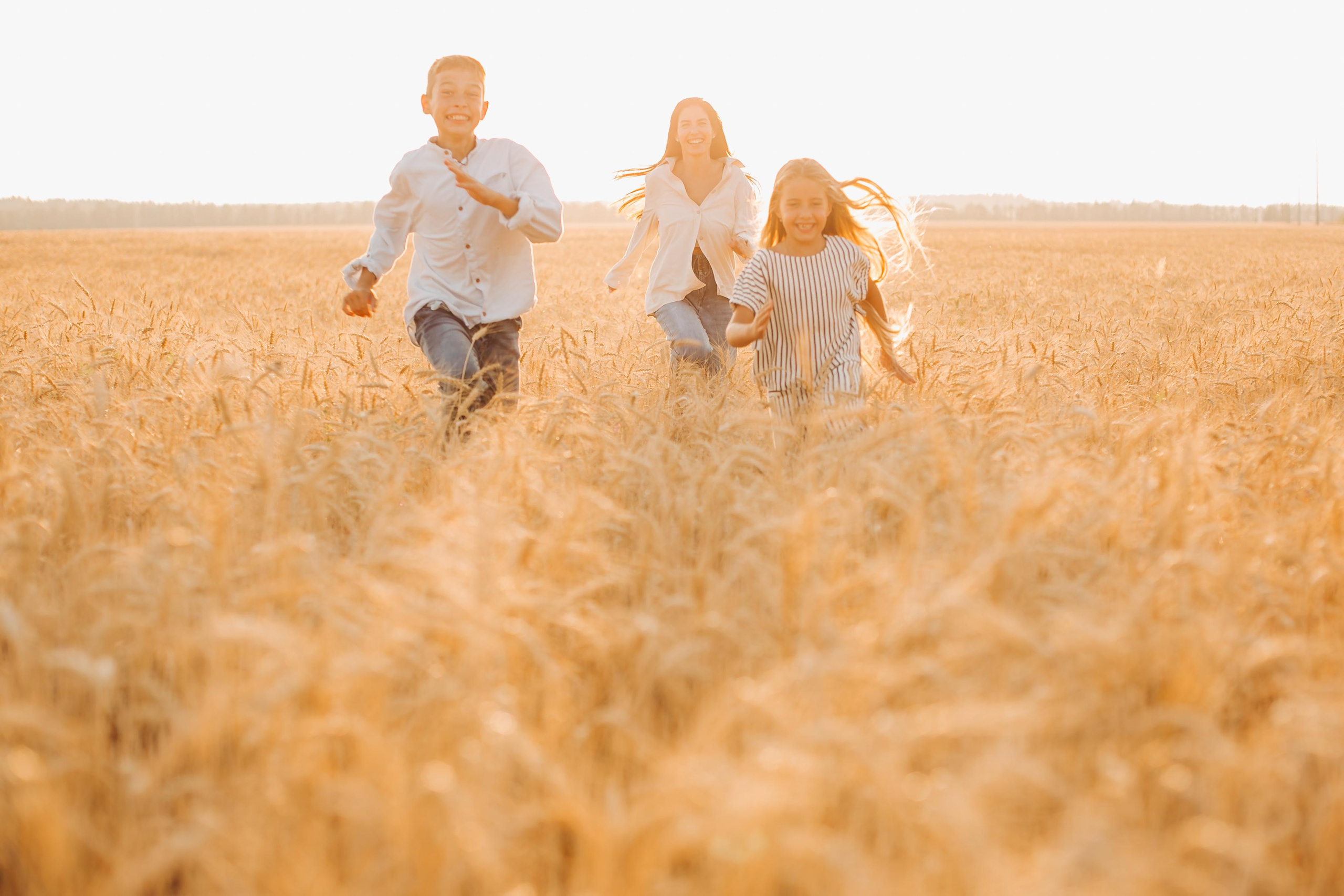 Семейные фотографии. Семейный и свадебный фотограф Viva Photo