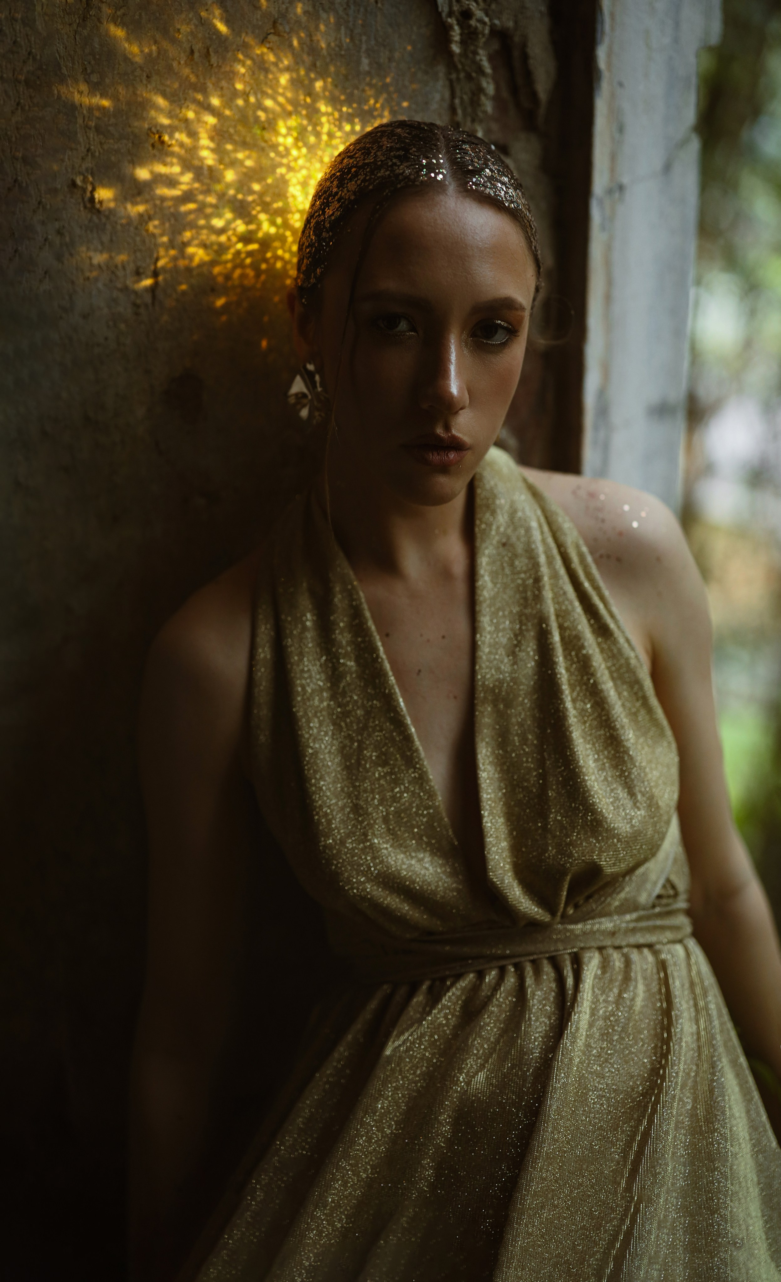 Фотосессия в заброшенном здании для Софии, Сухум, Абхазия. Свадебный и семейный фотограф в Абхазии Жанна Соснина